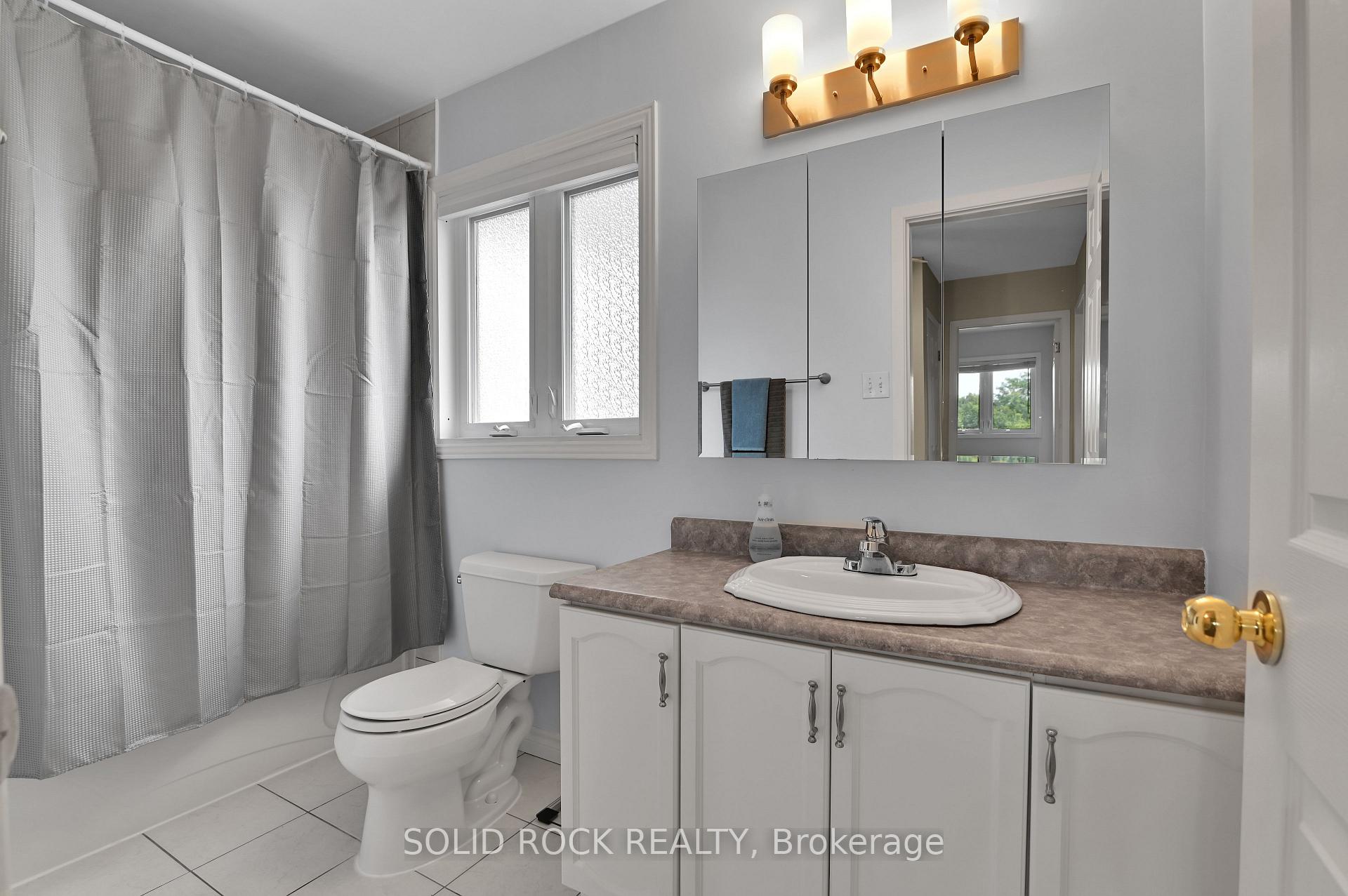 Photo 27 of 253 Cote-Royale Crescent, Ottawa, Bilberry Creek/Queenswood Heights — HOMEH