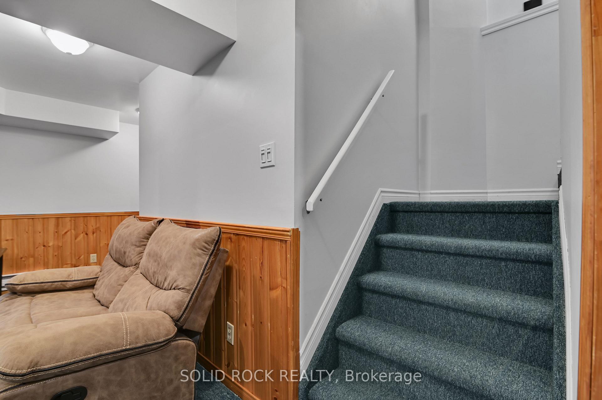 Photo 29 of 253 Cote-Royale Crescent, Ottawa, Bilberry Creek/Queenswood Heights — HOMEH