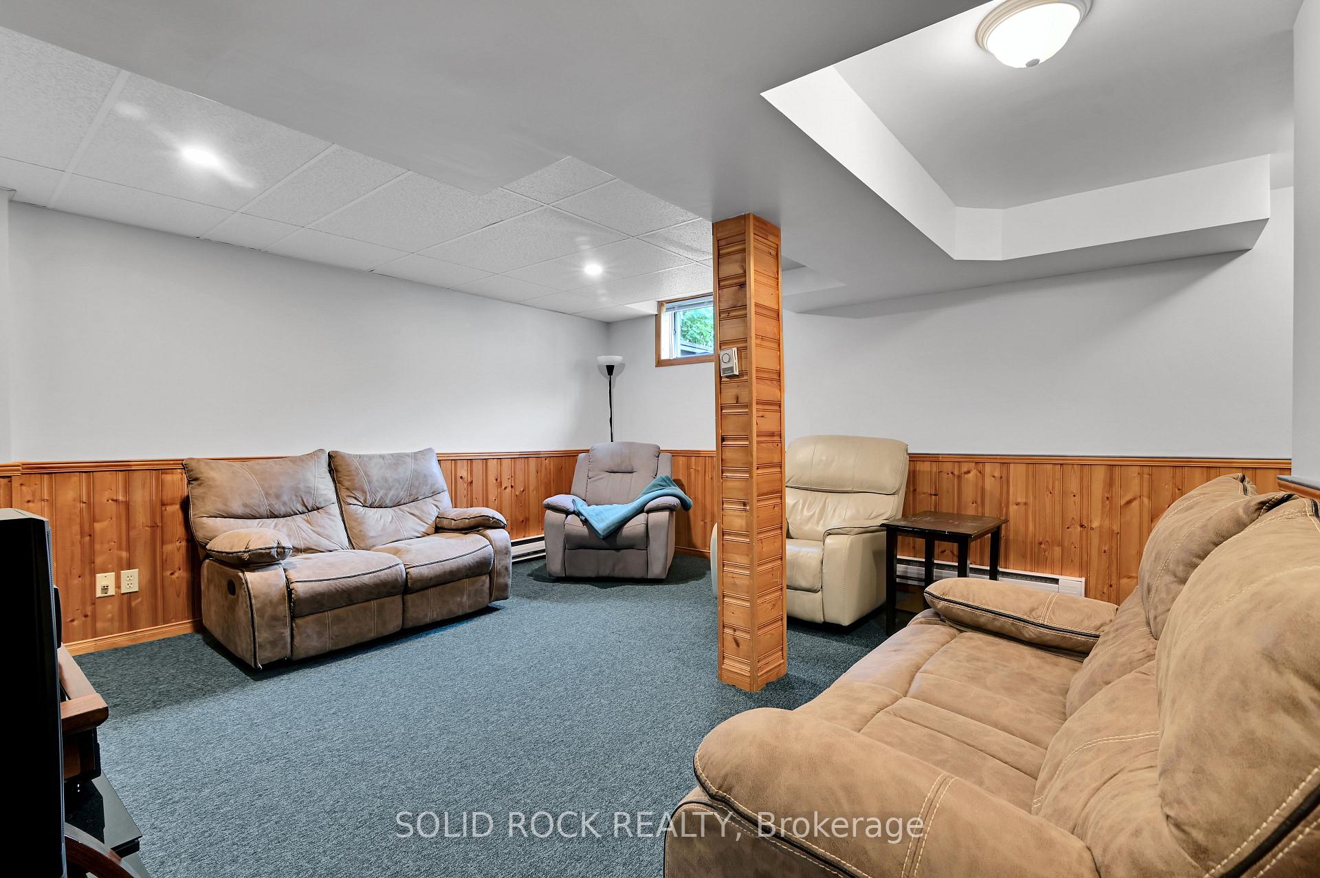 Photo 30 of 253 Cote-Royale Crescent, Ottawa, Bilberry Creek/Queenswood Heights — HOMEH