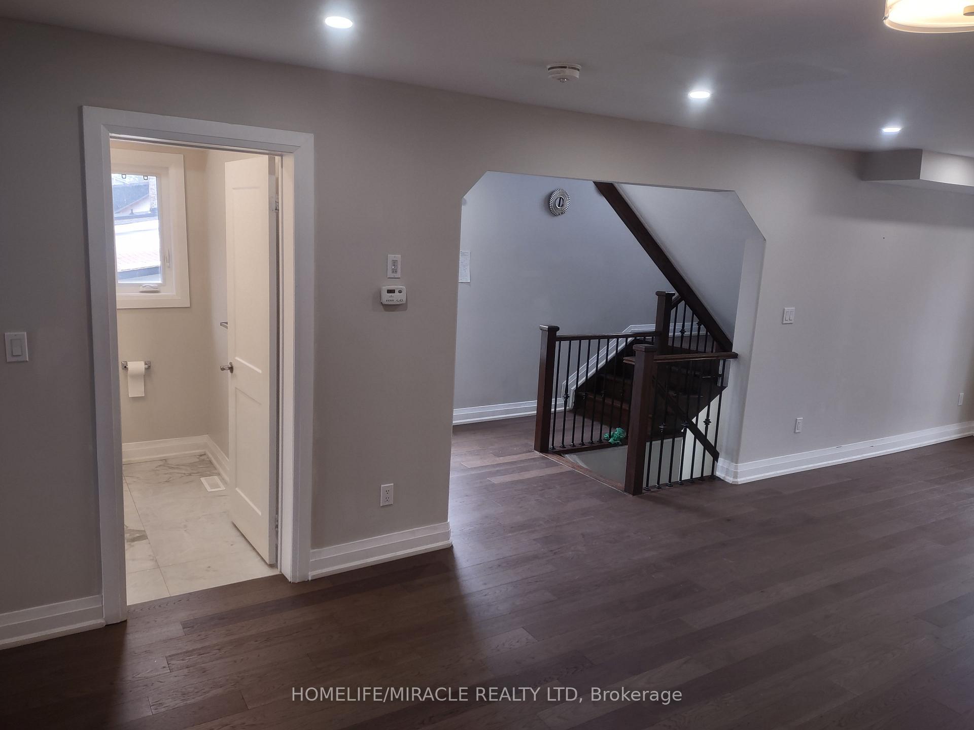 Photo 5 of 688B Midland Avenue, Scarborough, Kennedy Park — HOMEH