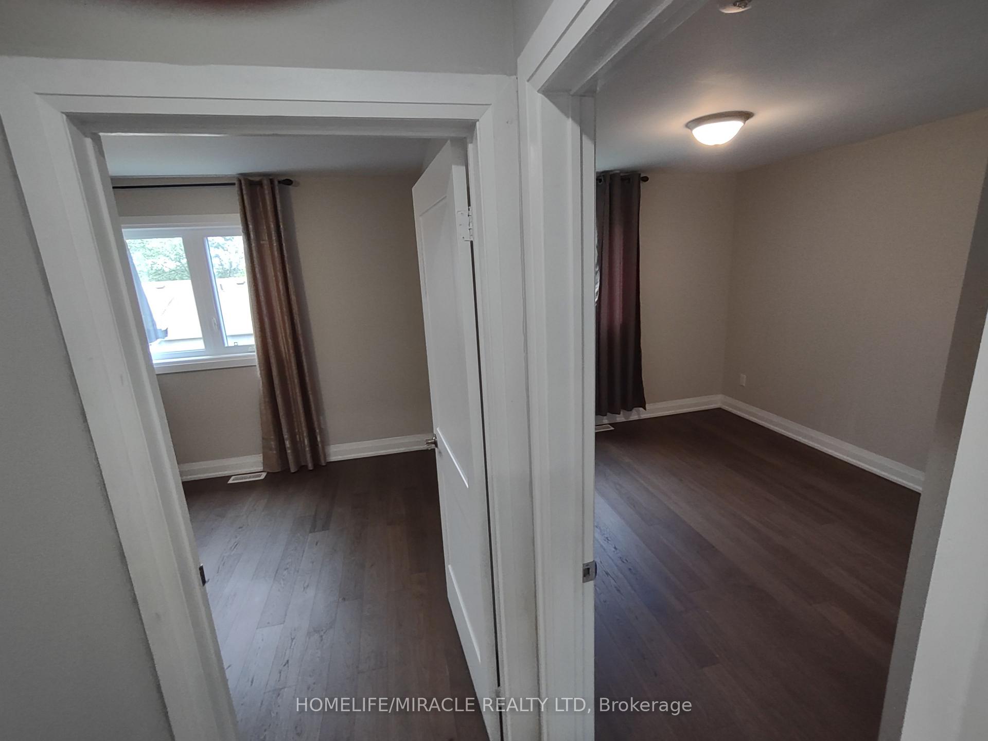 Photo 16 of 688B Midland Avenue, Scarborough, Kennedy Park — HOMEH