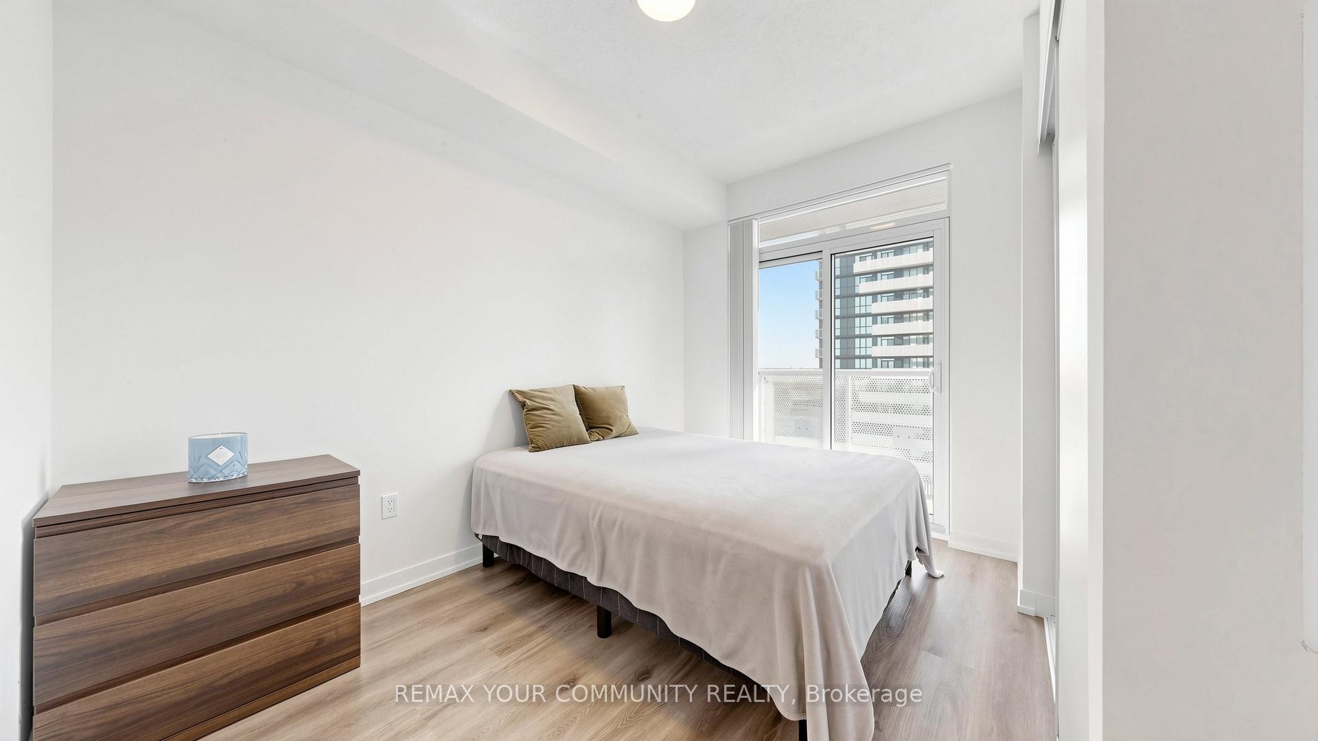 Photo 9 of Unit 1702, 225 Commerce Street, Vaughan, Vaughan Corporate Centre — HOMEH