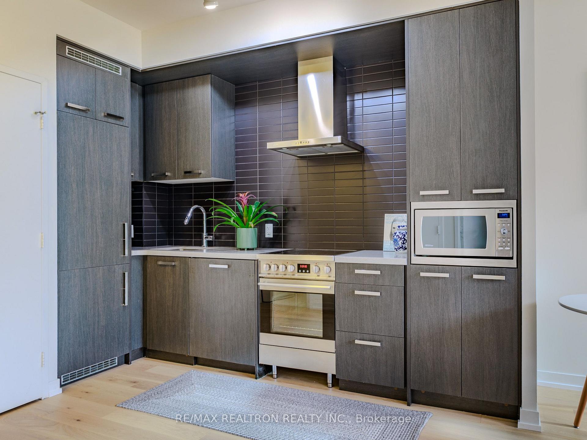 Photo 12 of Unit S302, 455 Front St E Front Street E, Toronto, Waterfront Communities — HOMEH
