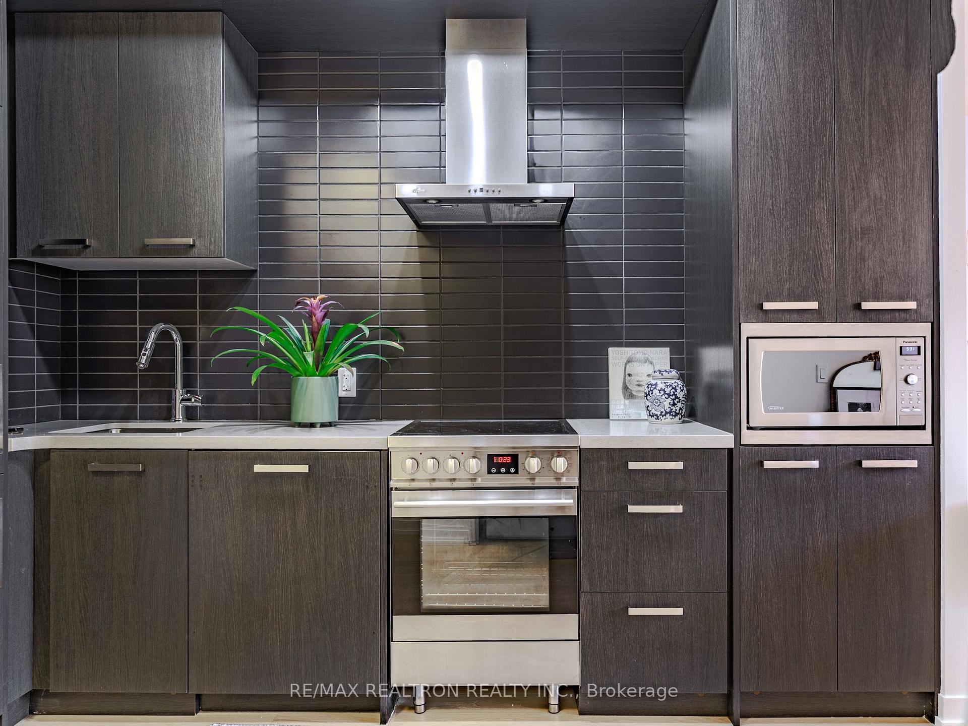 Photo 21 of Unit S302, 455 Front St E Front Street E, Toronto, Waterfront Communities — HOMEH