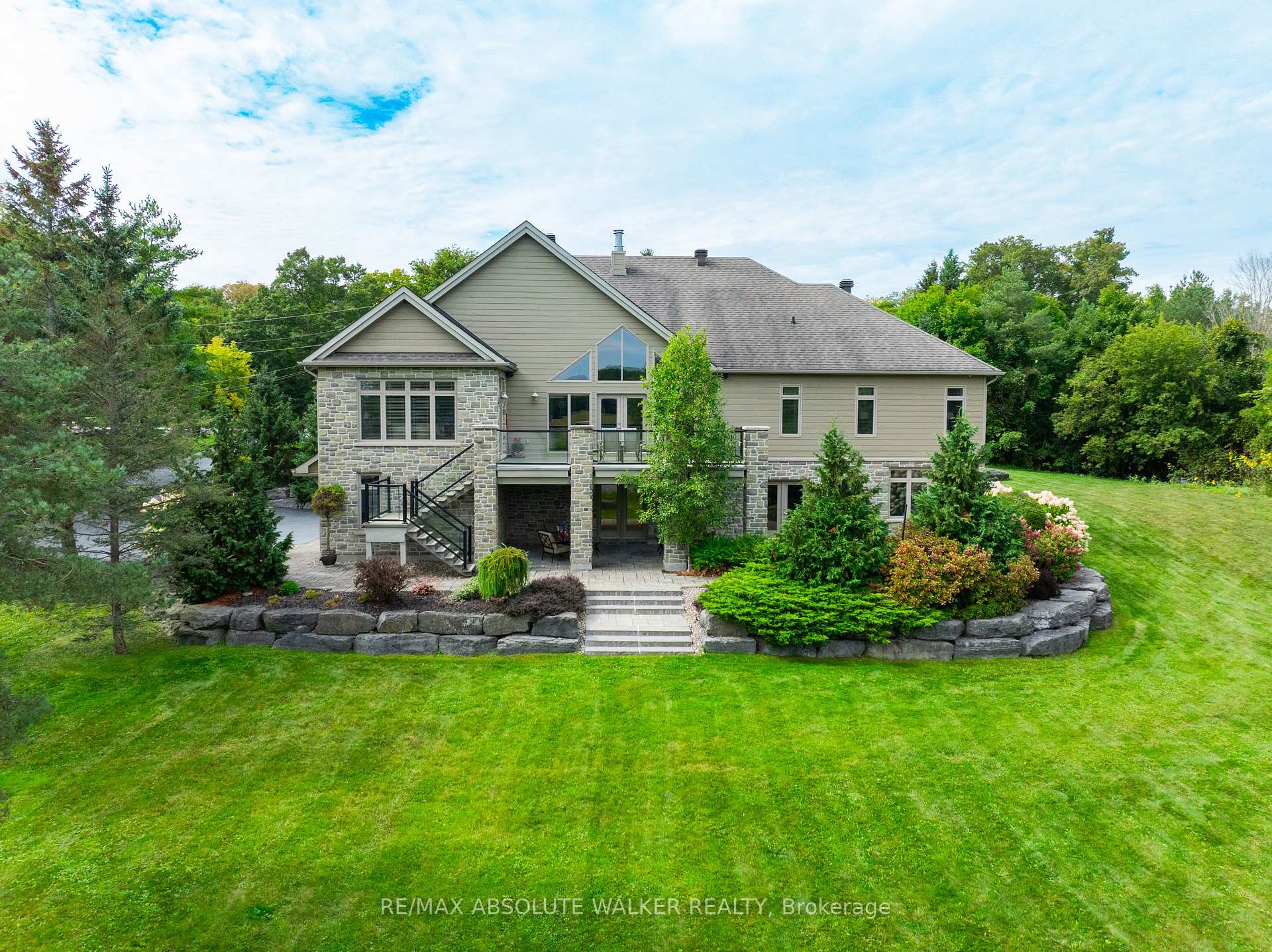 Photo 5 of 1565 Dunning Road, Ottawa, Cumberland West — HOMEH