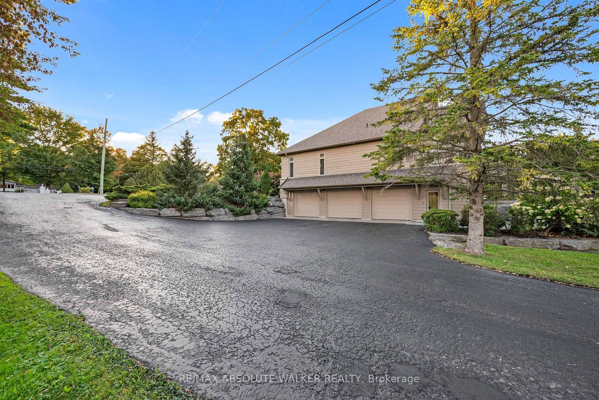 Photo 41 of 1565 Dunning Road, Ottawa, Cumberland West — HOMEH