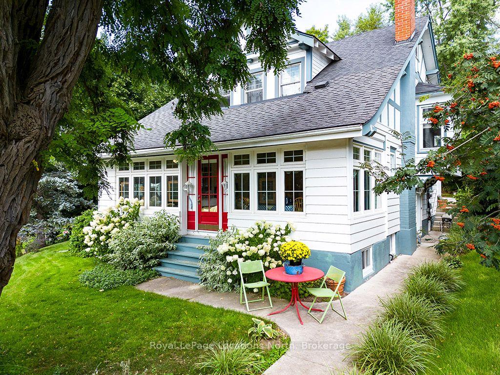 Photo 1 of 103 Brook Street, Blue Mountains — HOMEH