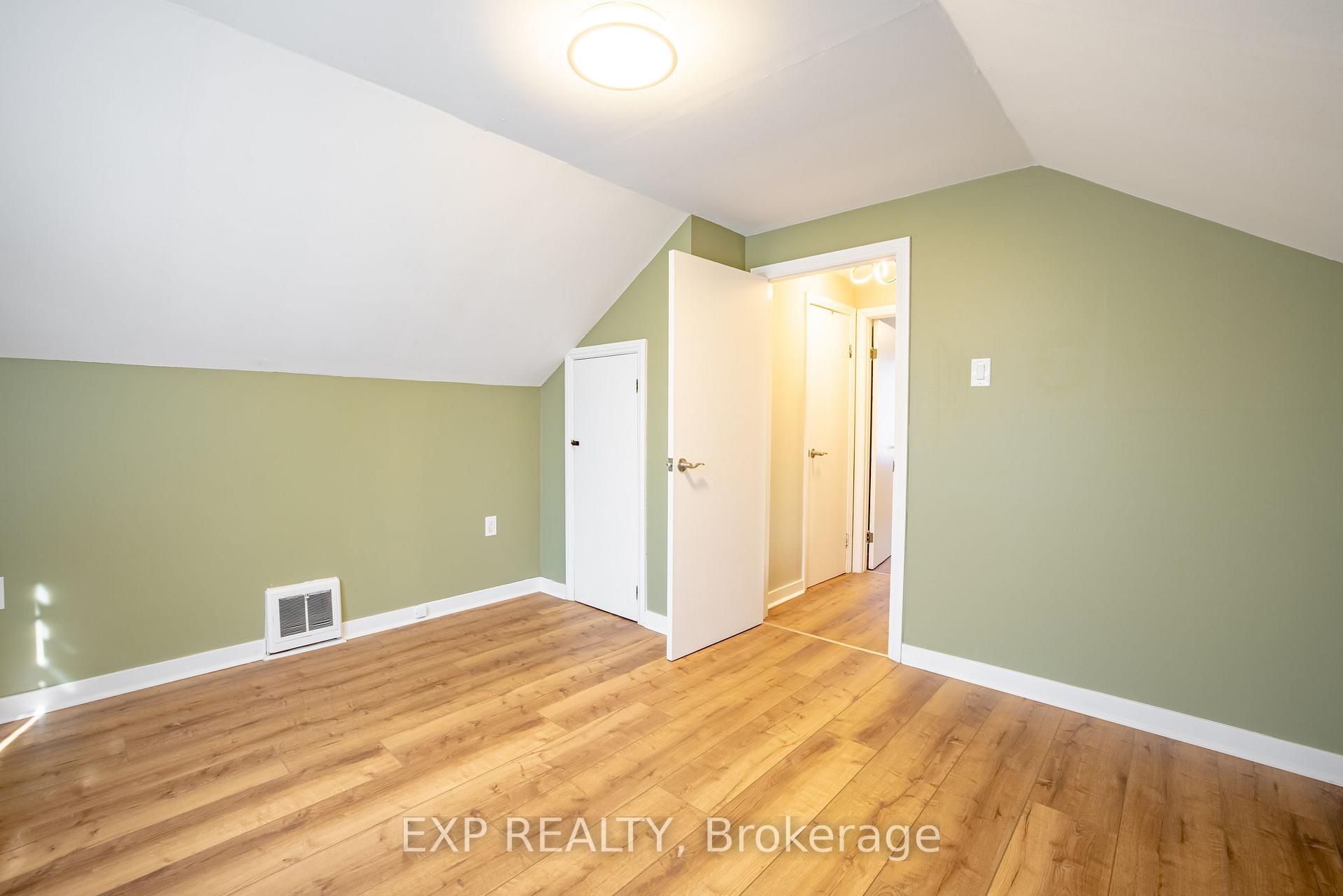 Photo 17 of Unit Upper, 293 Mcalpine Avenue S, Welland, Lincoln/Crowland — HOMEH