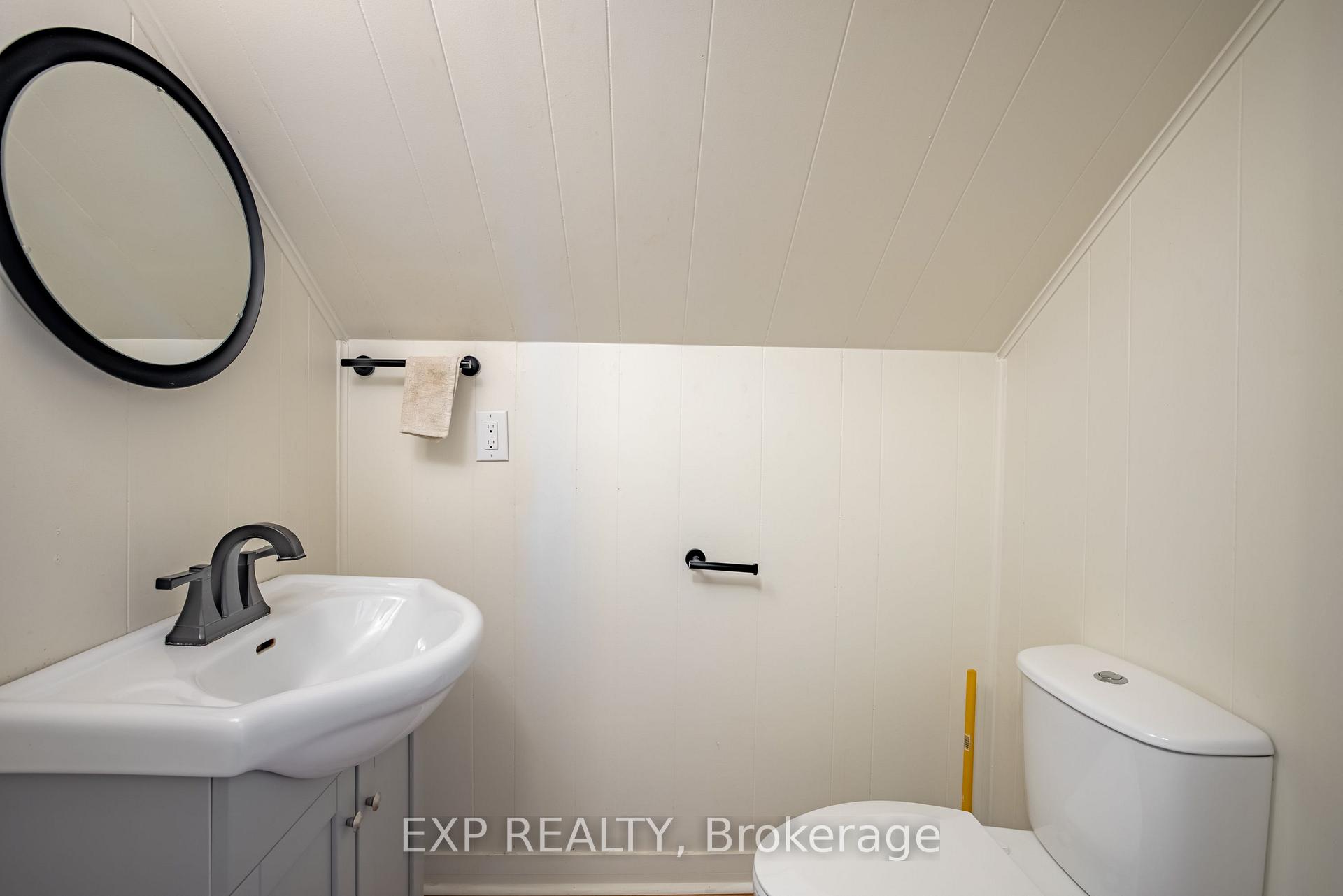 Photo 20 of Unit Upper, 293 Mcalpine Avenue S, Welland, Lincoln/Crowland — HOMEH