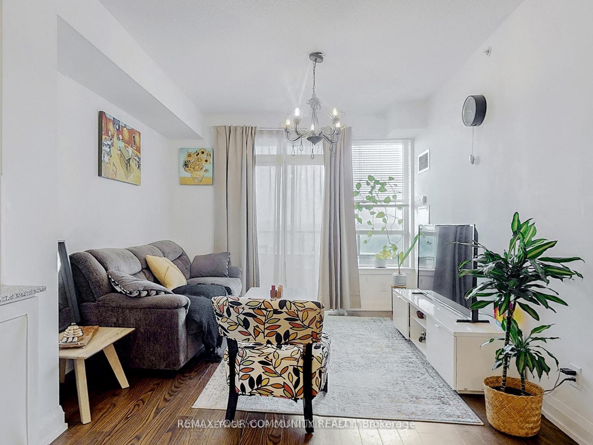 Photo 9 of Unit 522, 7161 Yonge Street, Markham, Thornhill — HOMEH