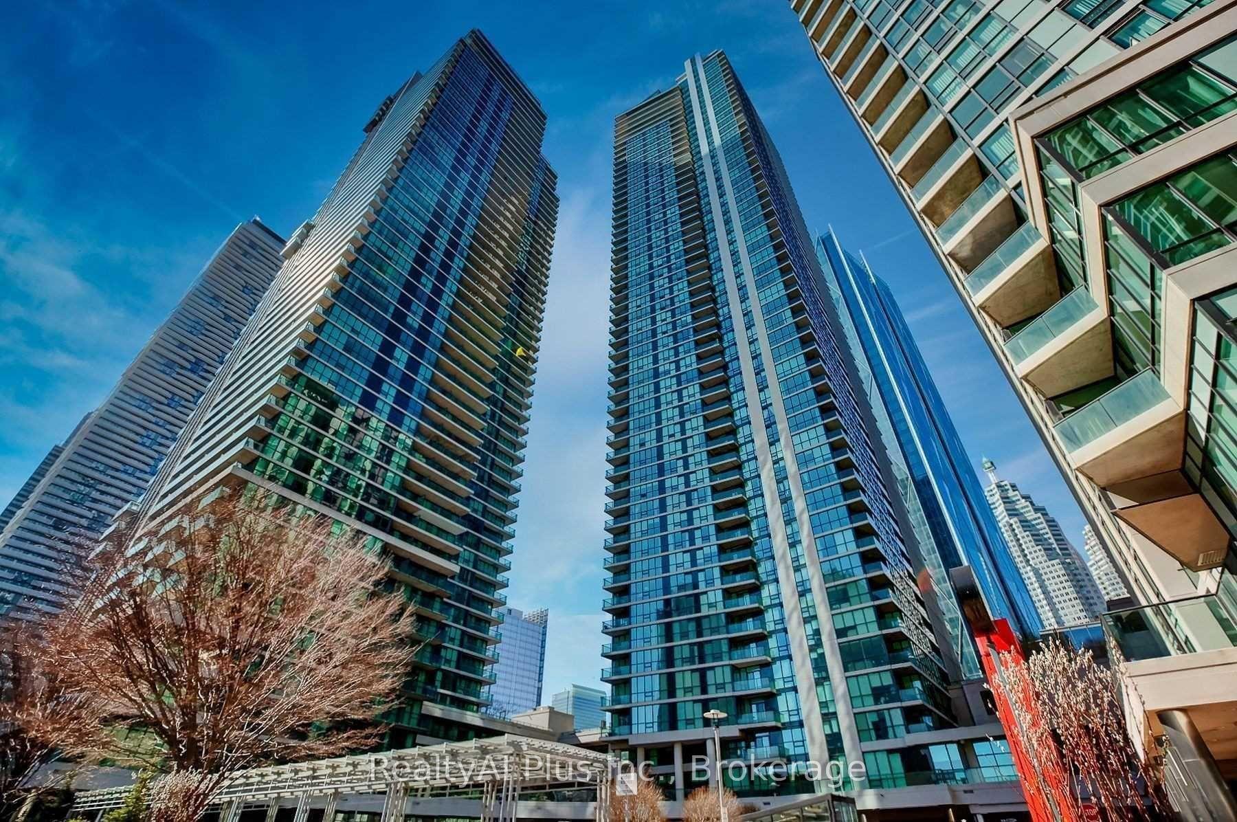 Photo 1 of Unit 3101, 18 Harbour Street, Toronto, Waterfront Communities — HOMEH