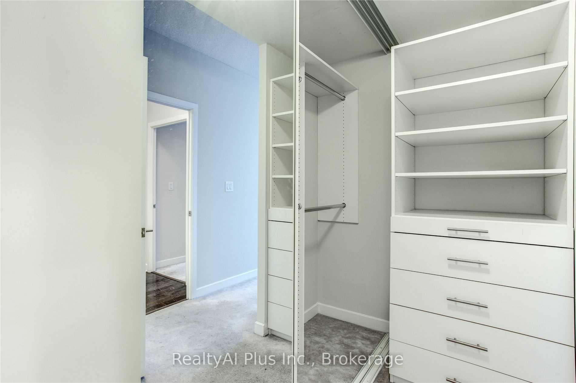 Photo 9 of Unit 3101, 18 Harbour Street, Toronto, Waterfront Communities — HOMEH