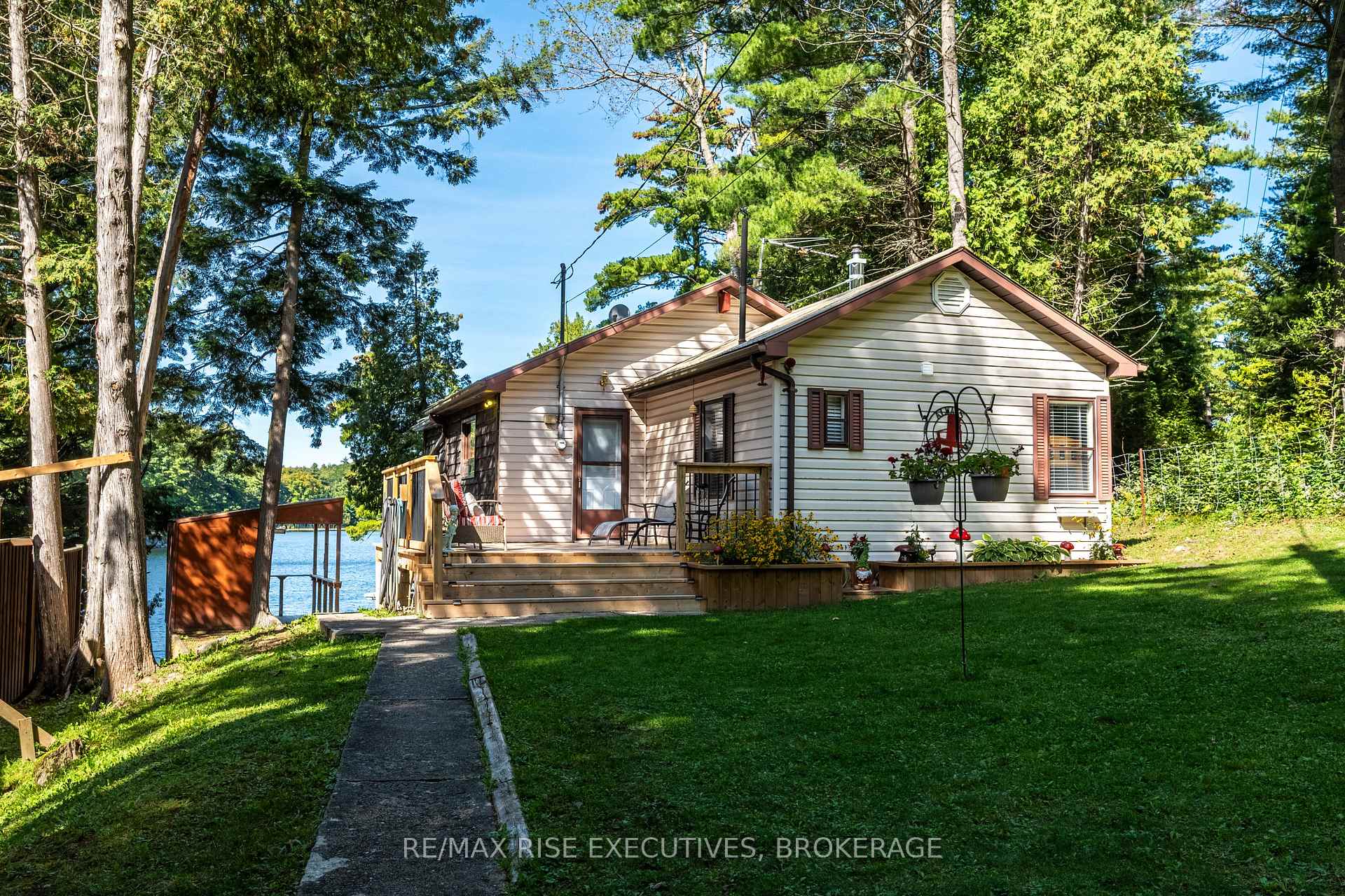 Photo of 1123 Willys Lane