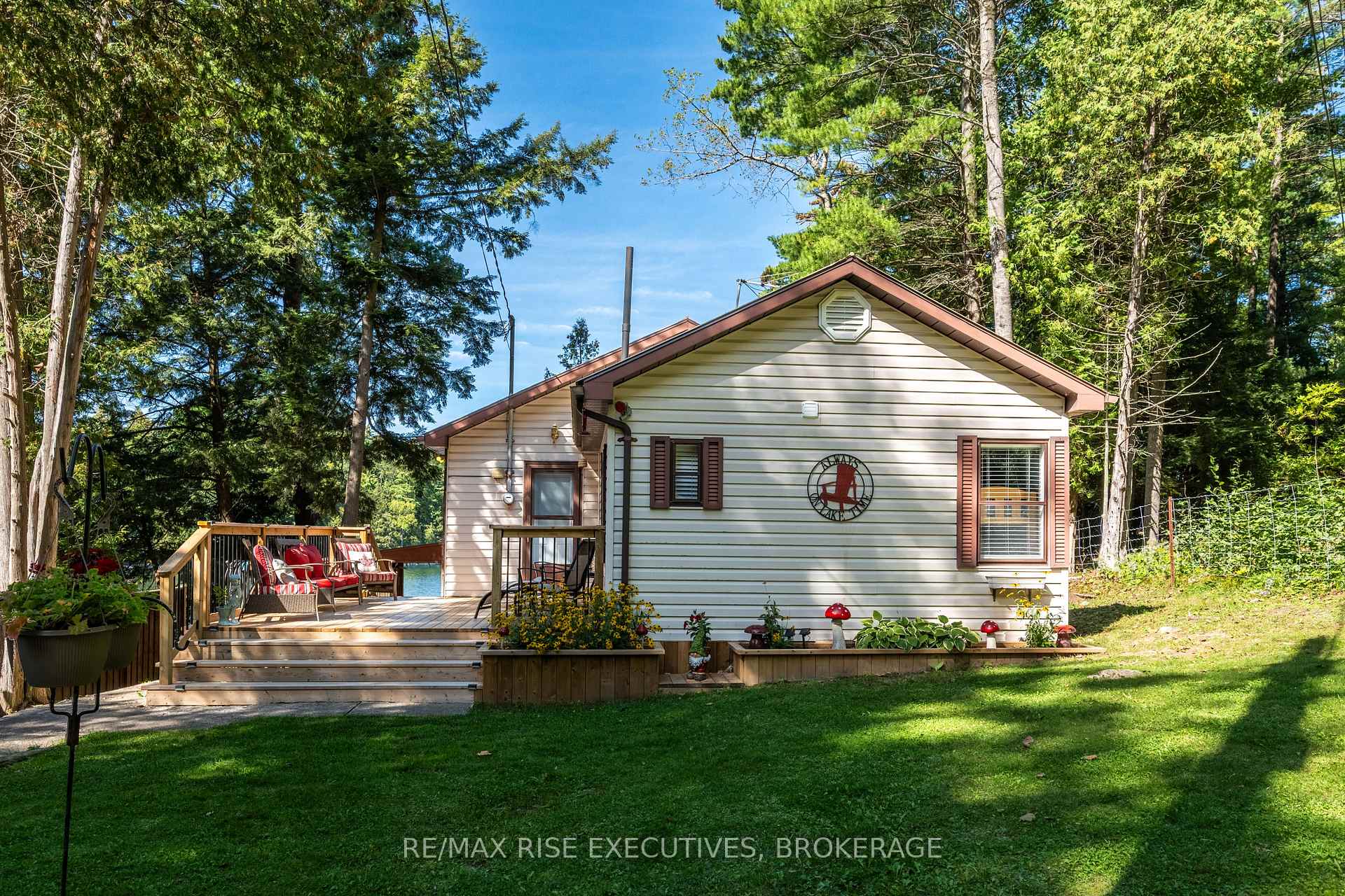 Photo 3 of 1123 Willys Lane, Frontenac, Frontenac South — HOMEH