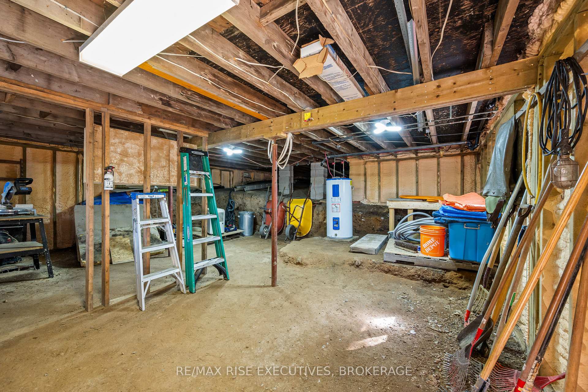 Photo 41 of 1123 Willys Lane, Frontenac, Frontenac South — HOMEH