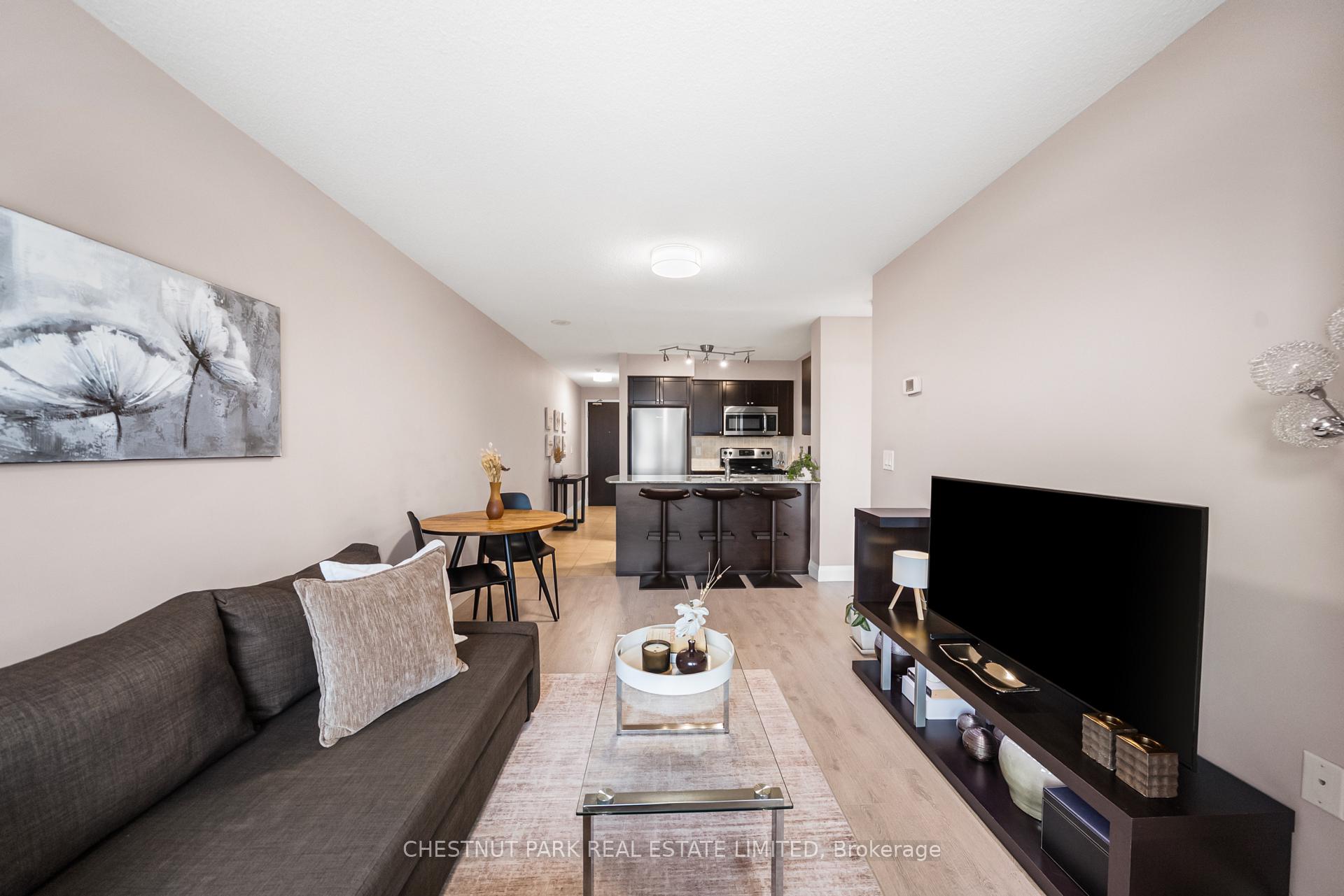 Photo 13 of Unit 701, 73 King William Crescent, Richmond Hill, Langstaff — HOMEH