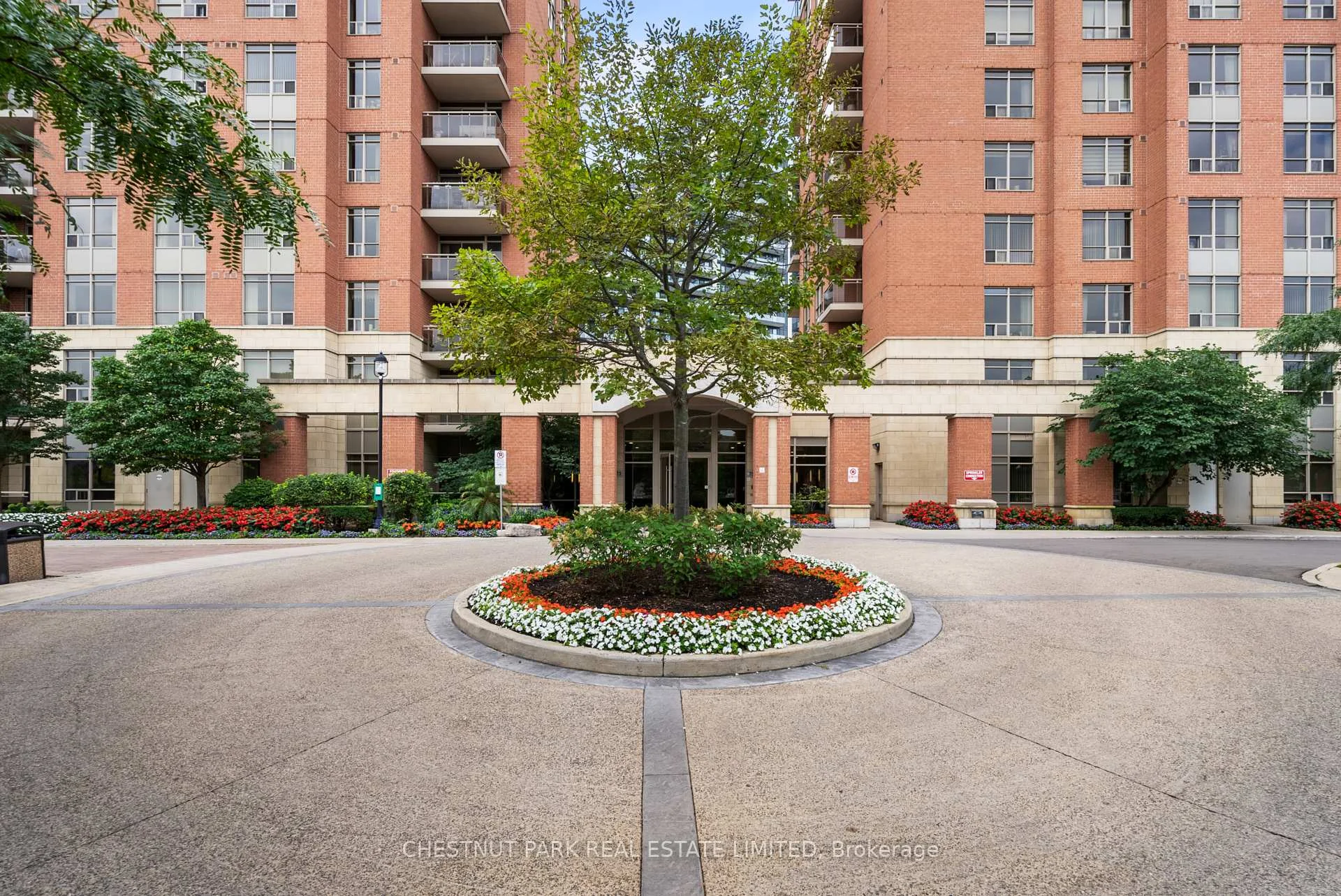 Photo 30 of Unit 701, 73 King William Crescent, Richmond Hill, Langstaff — HOMEH