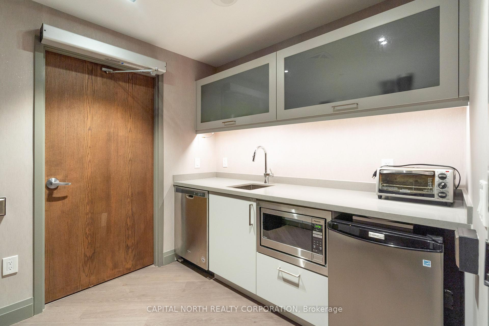 Photo 33 of Unit 403, 99 Eagle Rock Way, Vaughan, Rural Vaughan — HOMEH