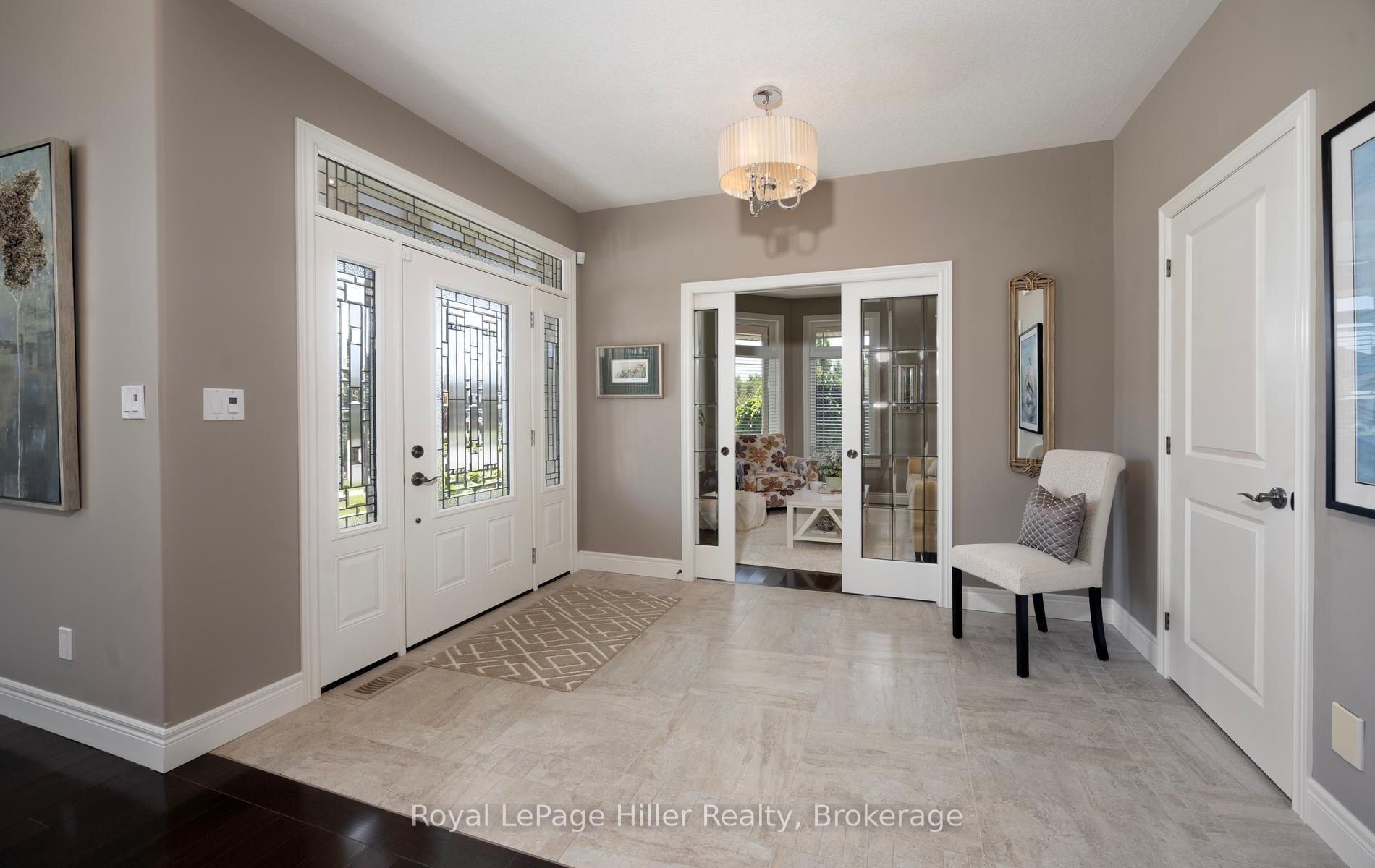Photo 5 of 2 Findlay Place, Stratford — HOMEH