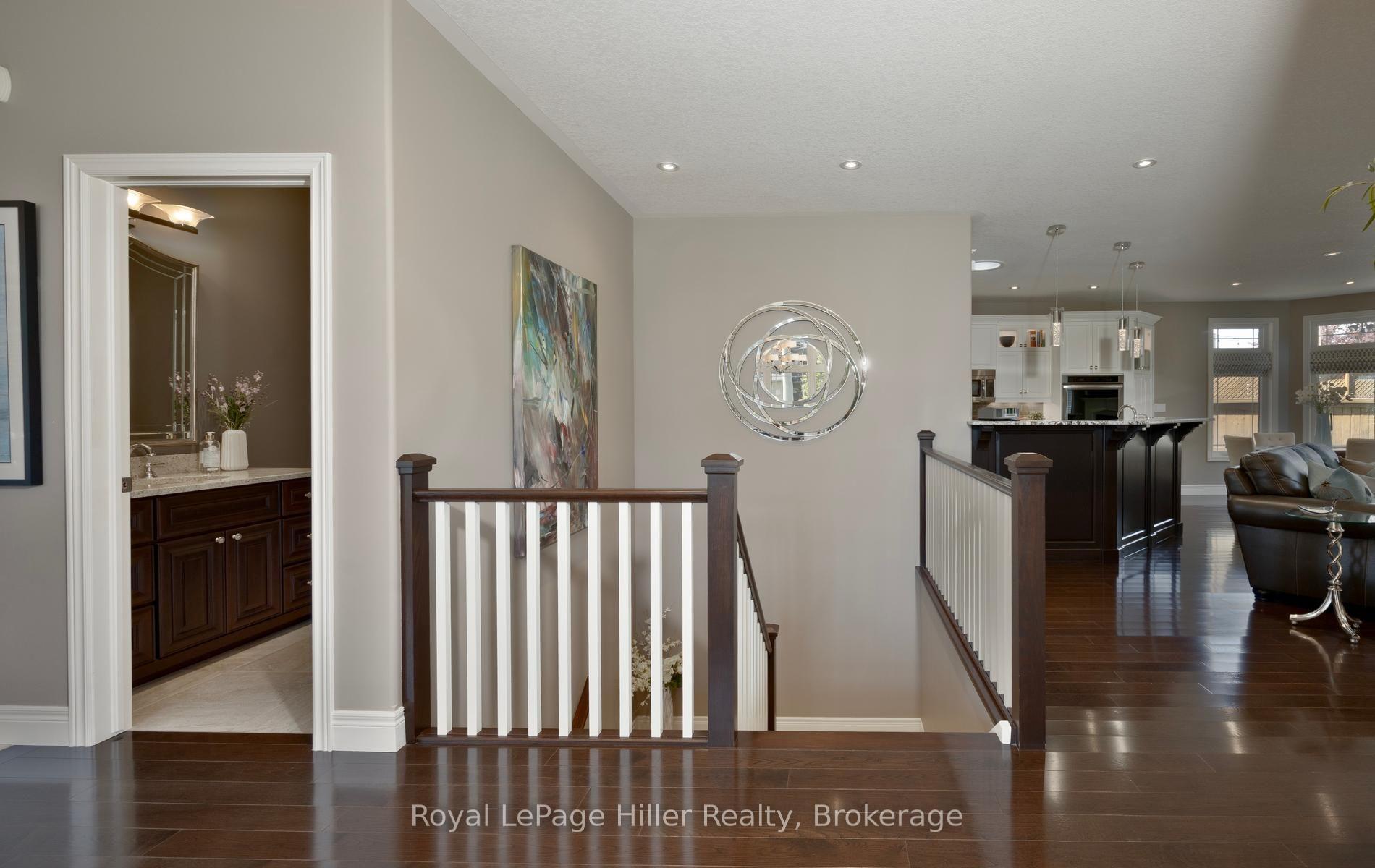 Photo 6 of 2 Findlay Place, Stratford — HOMEH