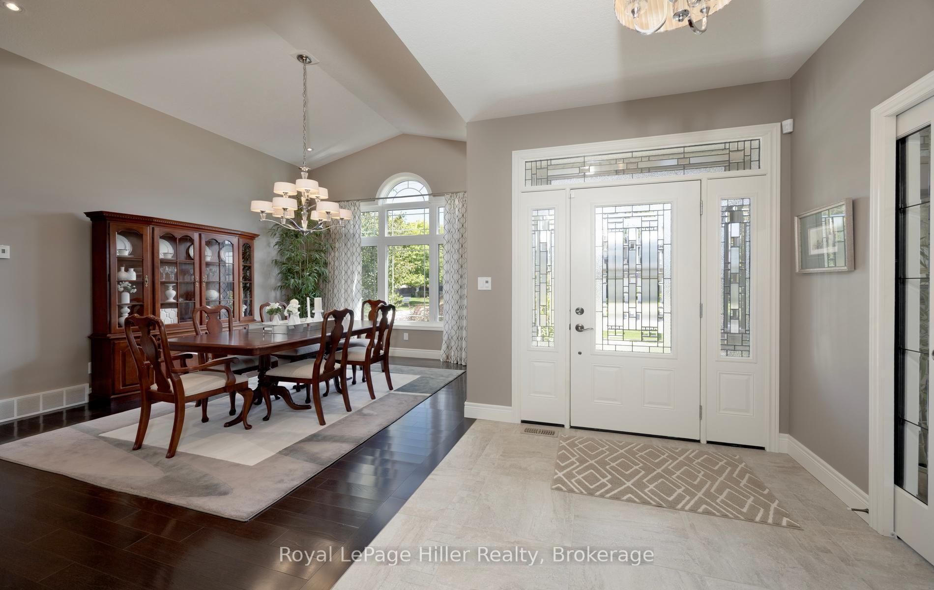 Photo 7 of 2 Findlay Place, Stratford — HOMEH