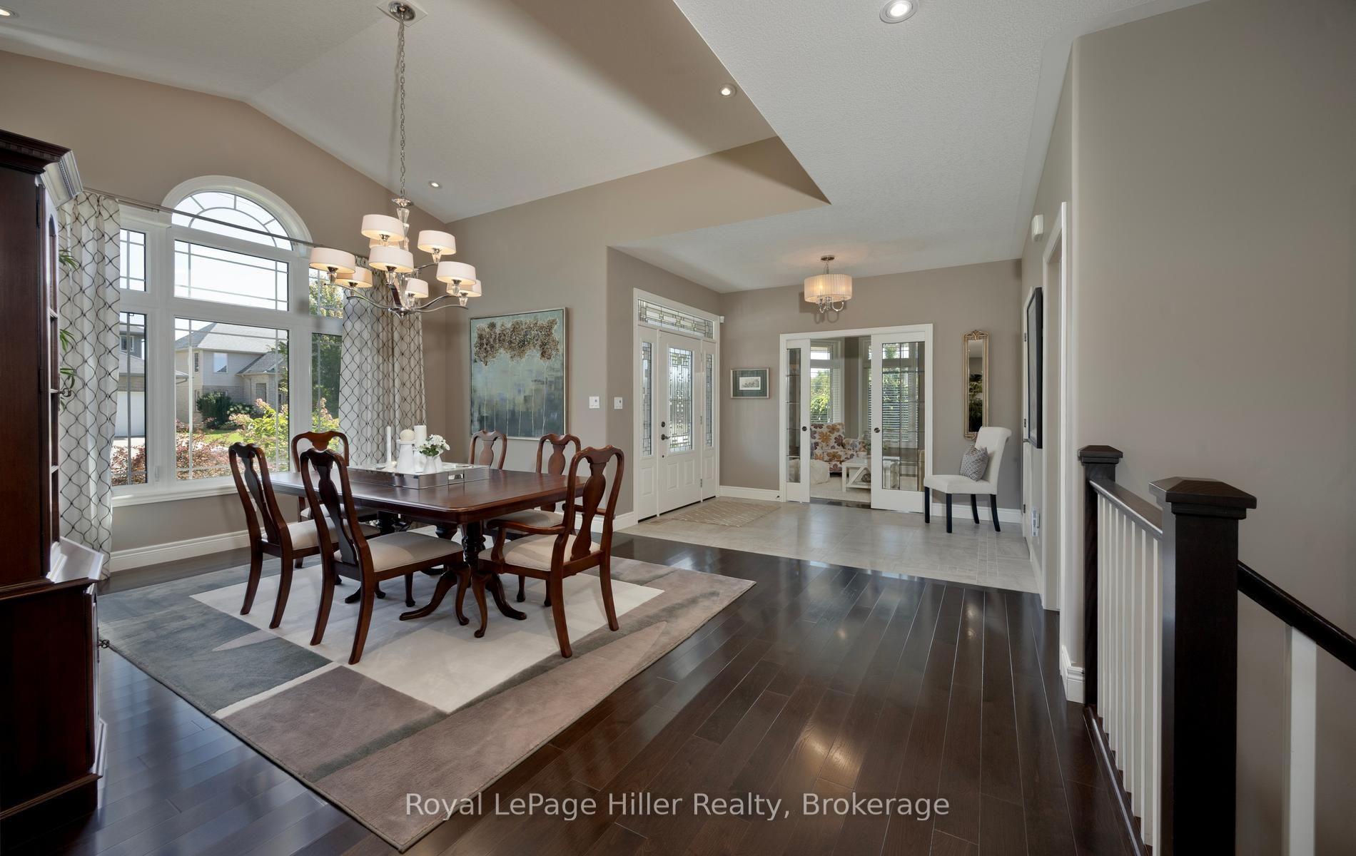 Photo 11 of 2 Findlay Place, Stratford — HOMEH