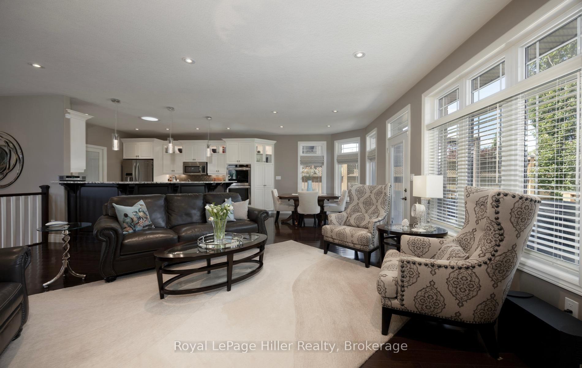 Photo 21 of 2 Findlay Place, Stratford — HOMEH
