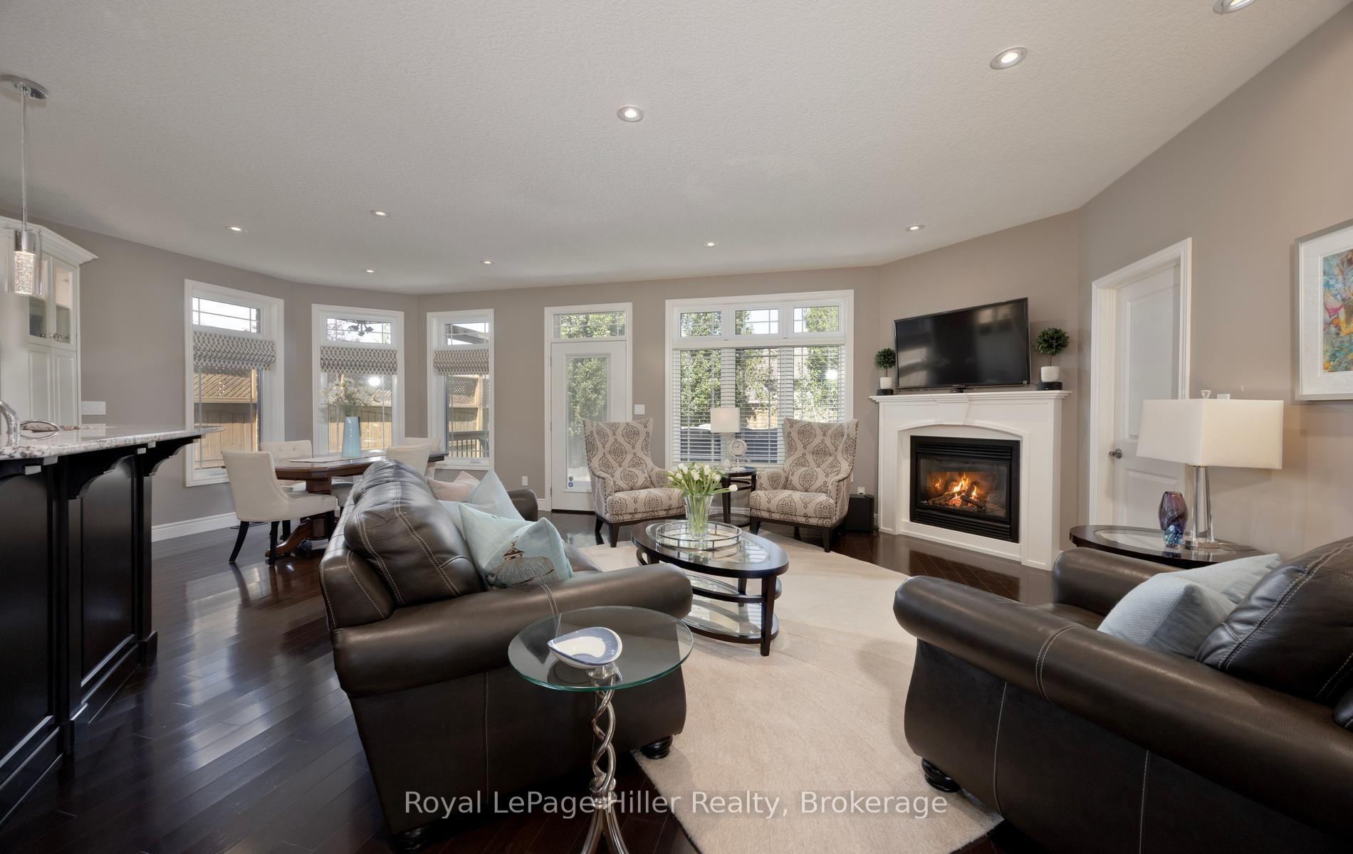 Photo 22 of 2 Findlay Place, Stratford — HOMEH