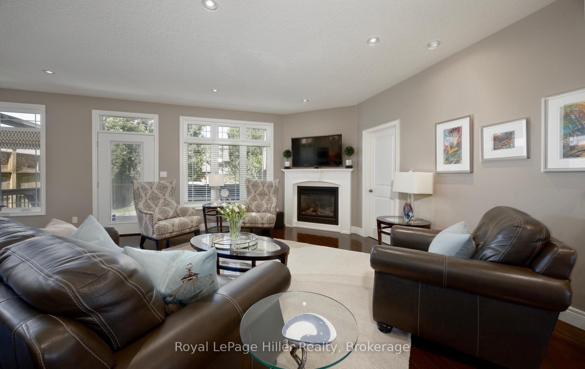 Photo 23 of 2 Findlay Place, Stratford — HOMEH