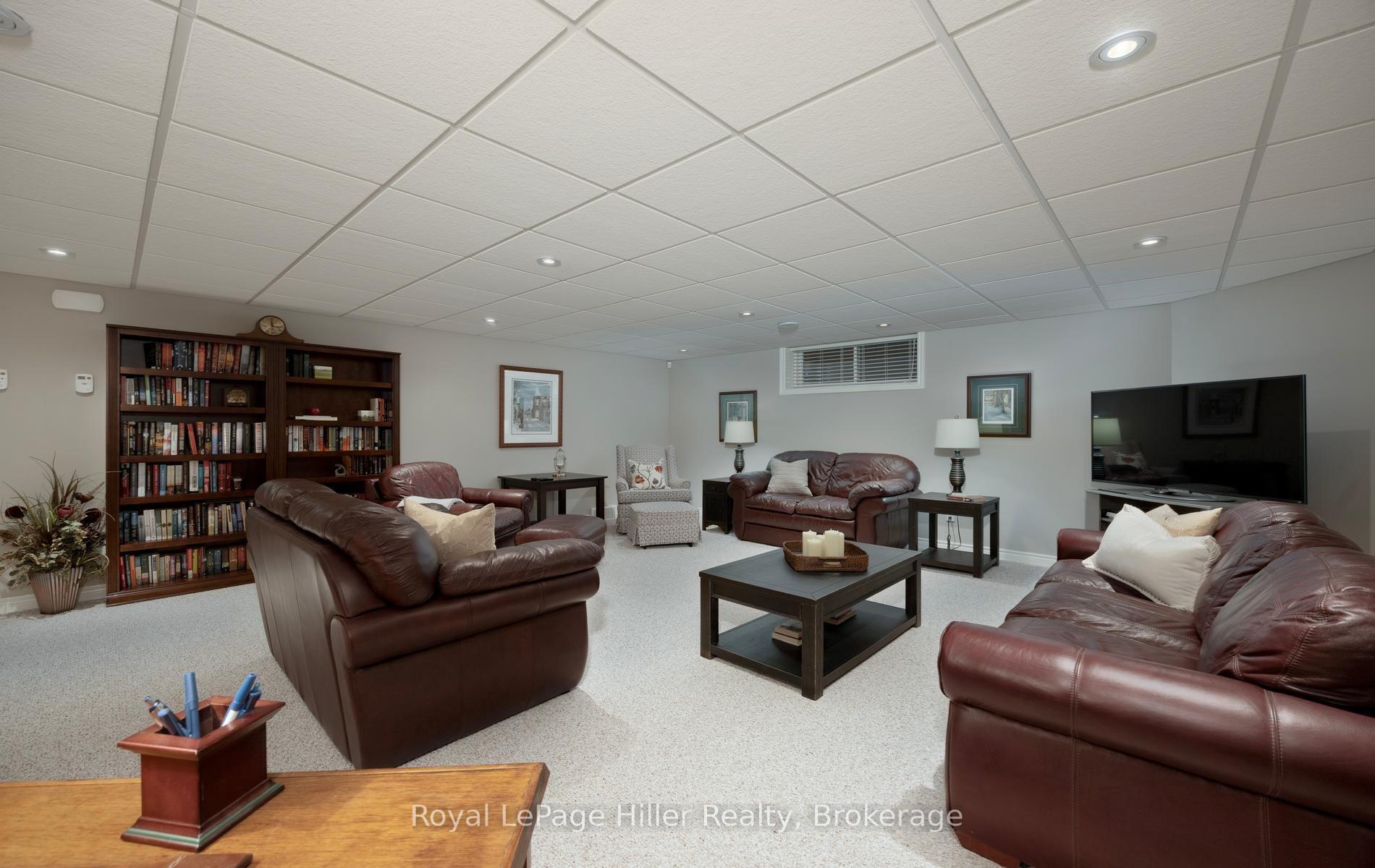 Photo 35 of 2 Findlay Place, Stratford — HOMEH
