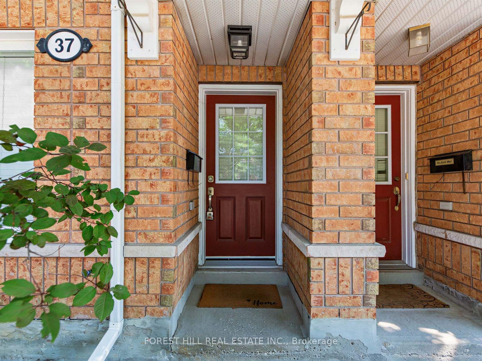 Photo 3 of 37 Birdstone Crescent, Toronto, Junction Area — HOMEH