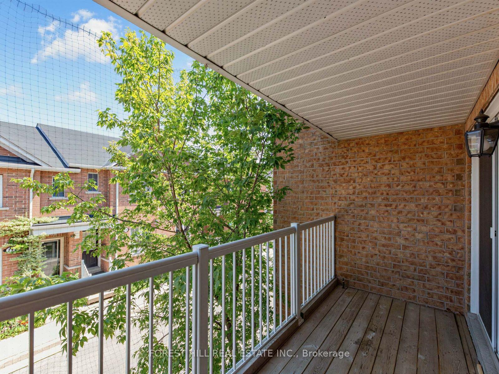 Photo 23 of 37 Birdstone Crescent, Toronto, Junction Area — HOMEH