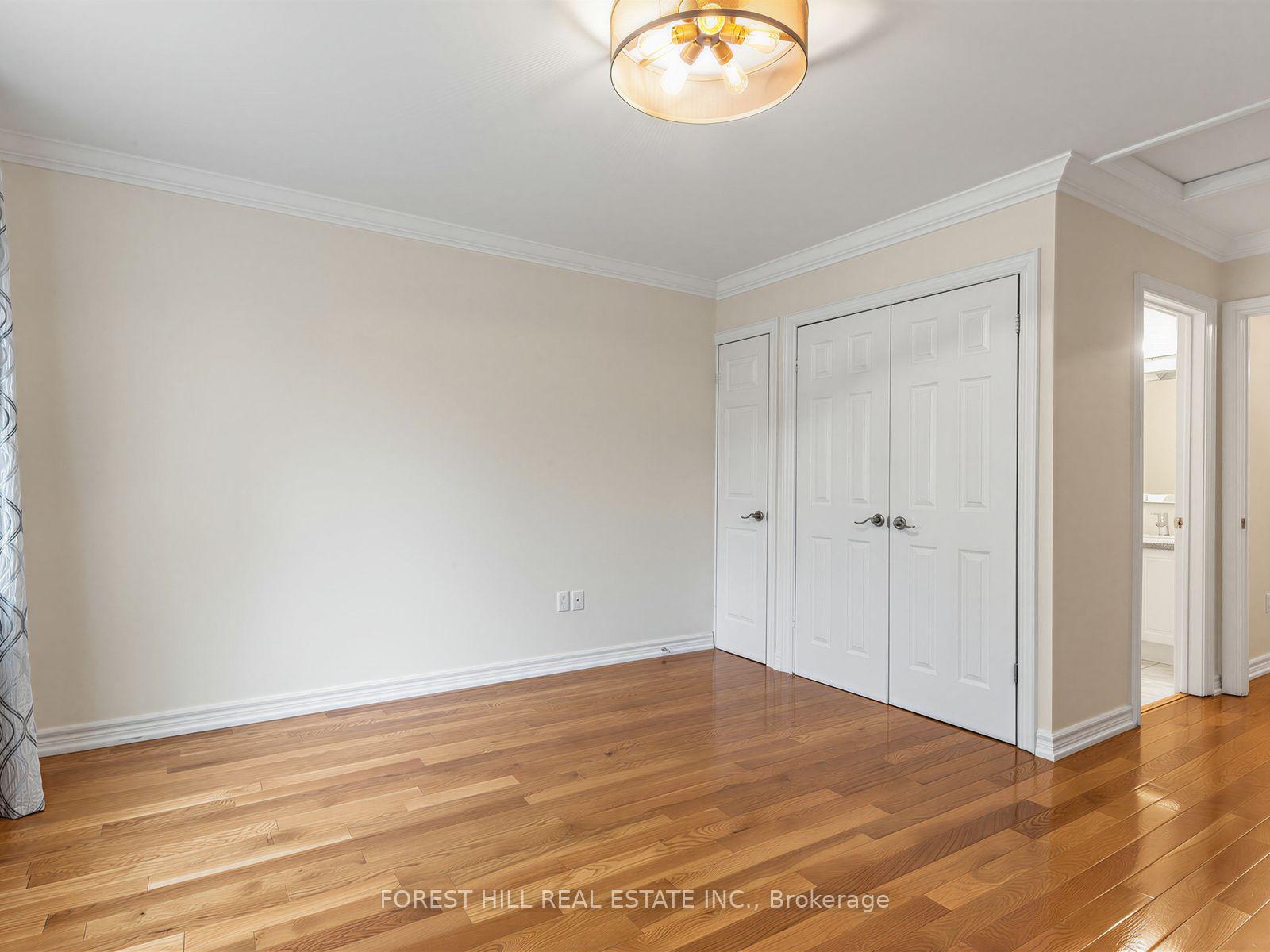 Photo 28 of 37 Birdstone Crescent, Toronto, Junction Area — HOMEH