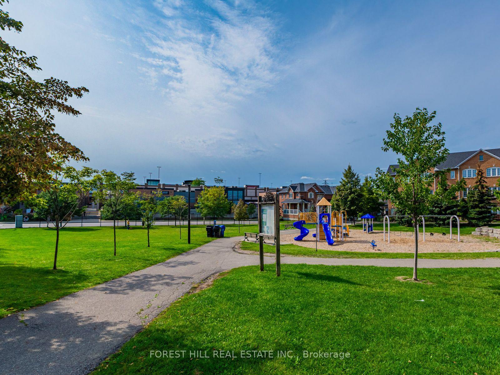 Photo 44 of 37 Birdstone Crescent, Toronto, Junction Area — HOMEH
