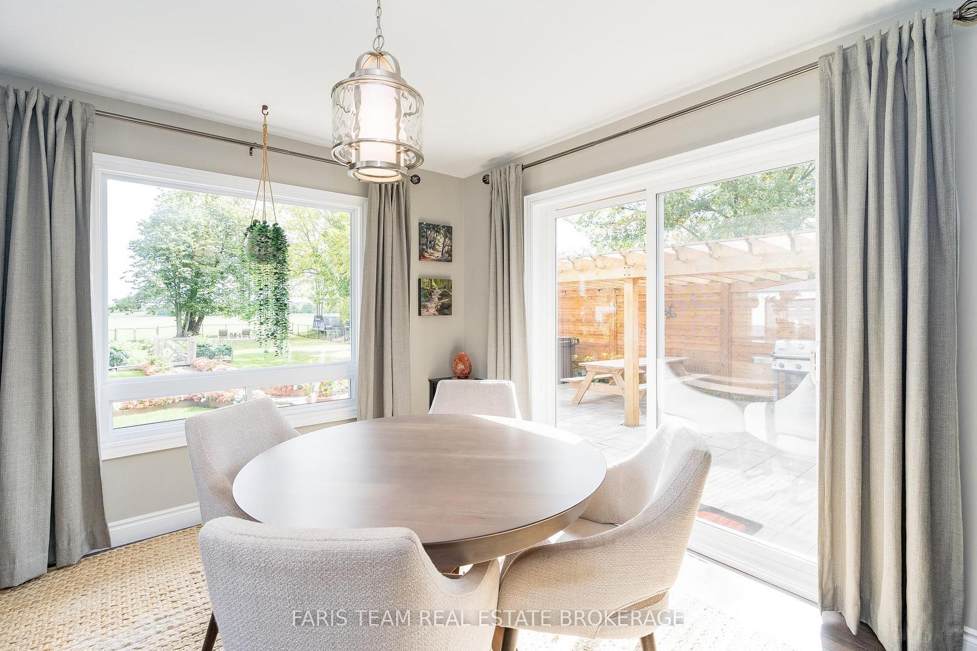 Photo 13 of 2032 Chantler Street, Innisfil, Stroud — HOMEH