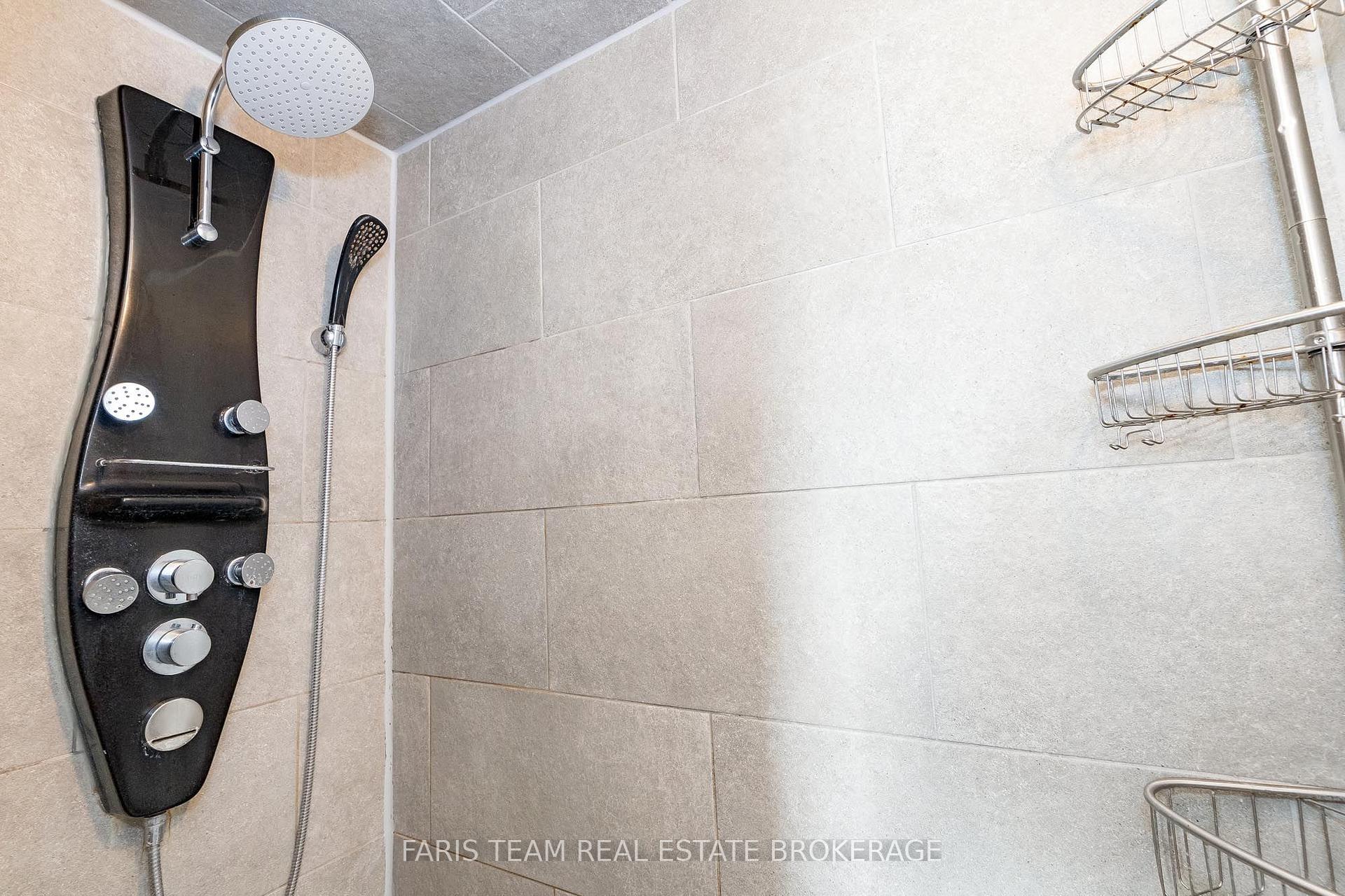 Photo 21 of 2032 Chantler Street, Innisfil, Stroud — HOMEH