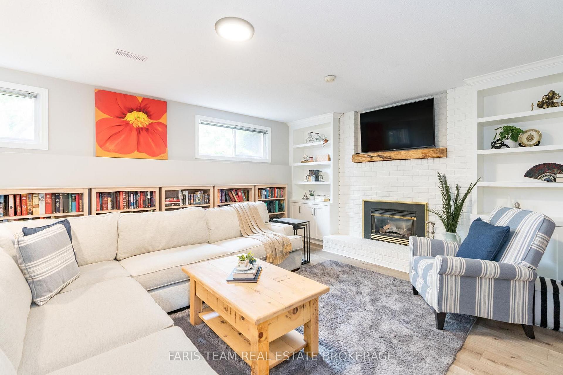 Photo 25 of 2032 Chantler Street, Innisfil, Stroud — HOMEH