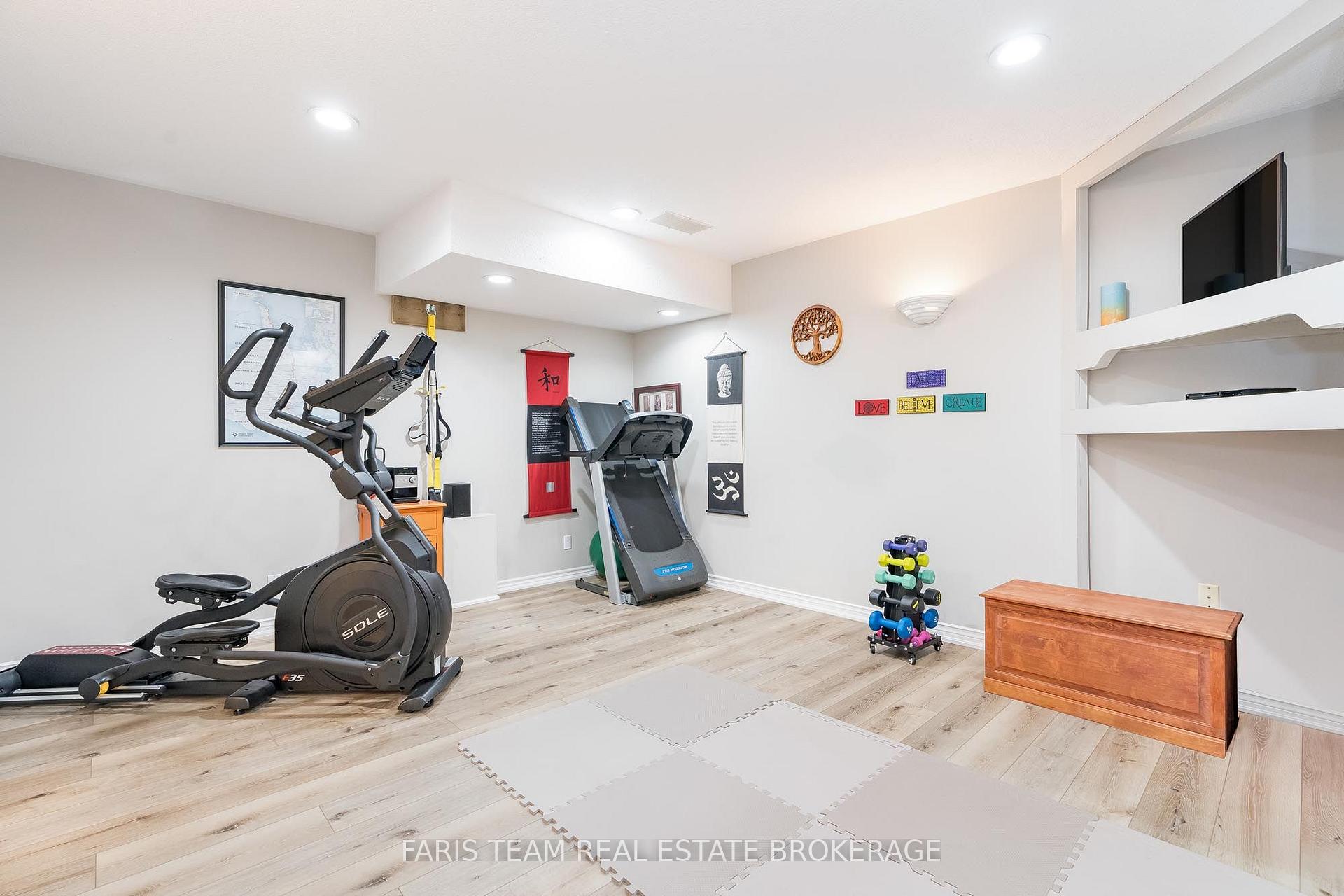 Photo 29 of 2032 Chantler Street, Innisfil, Stroud — HOMEH