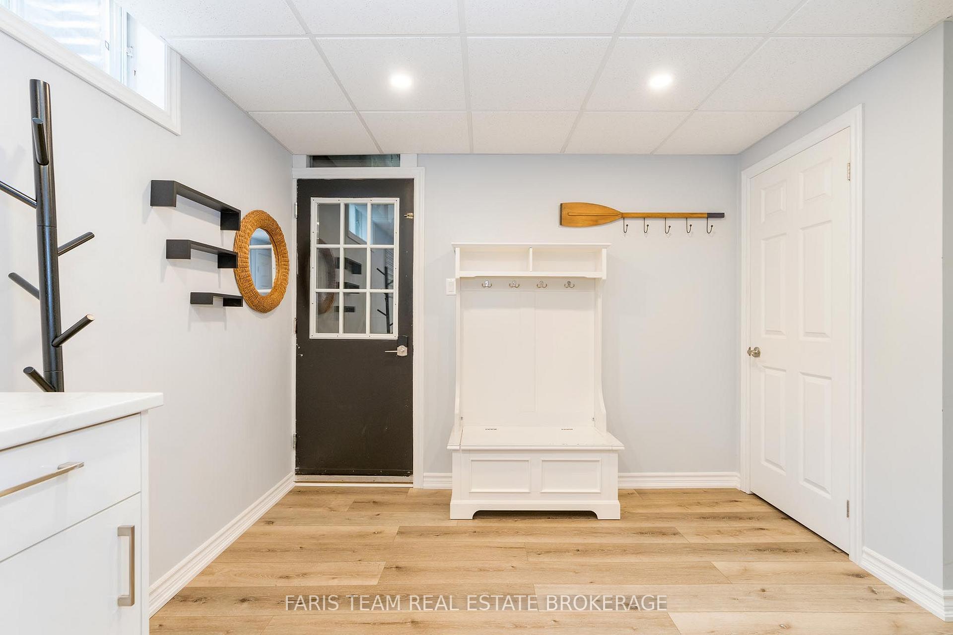 Photo 31 of 2032 Chantler Street, Innisfil, Stroud — HOMEH