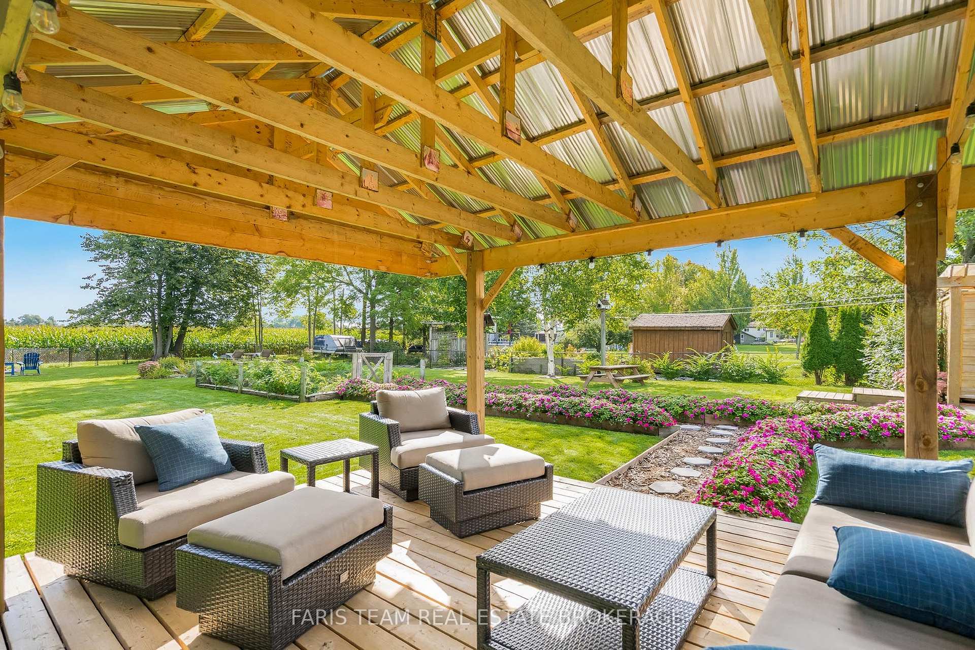 Photo 35 of 2032 Chantler Street, Innisfil, Stroud — HOMEH