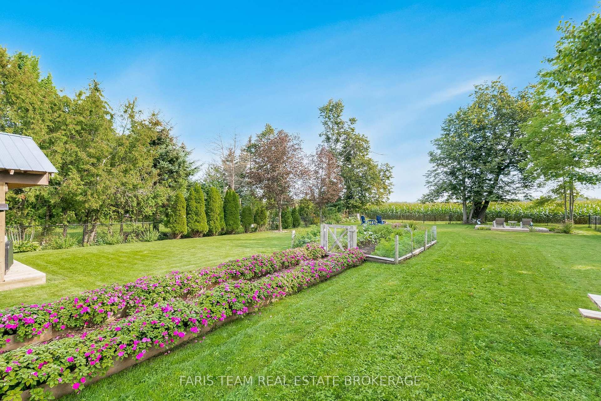 Photo 38 of 2032 Chantler Street, Innisfil, Stroud — HOMEH