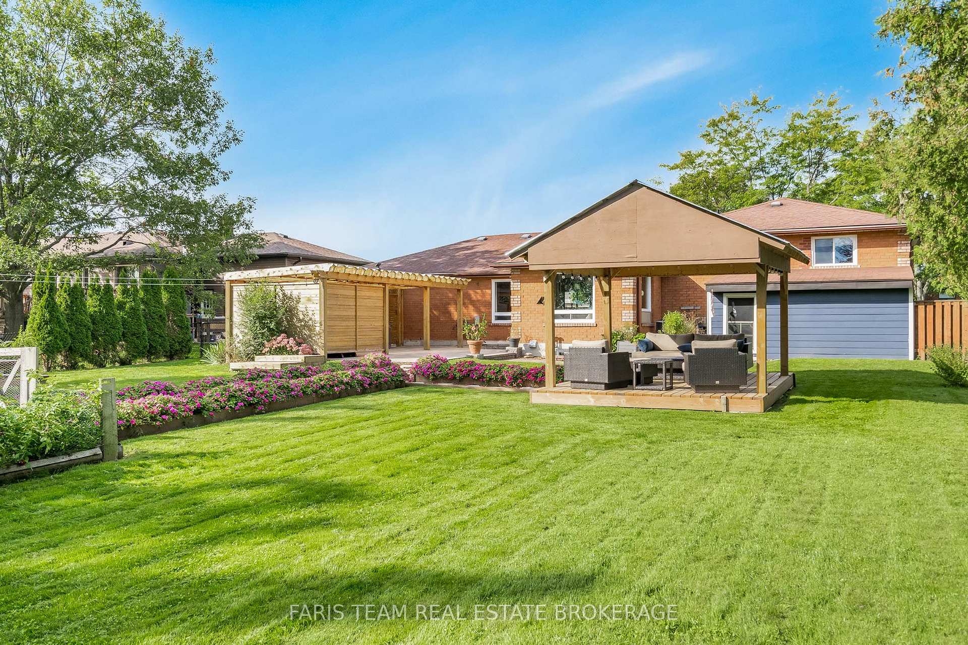 Photo 39 of 2032 Chantler Street, Innisfil, Stroud — HOMEH