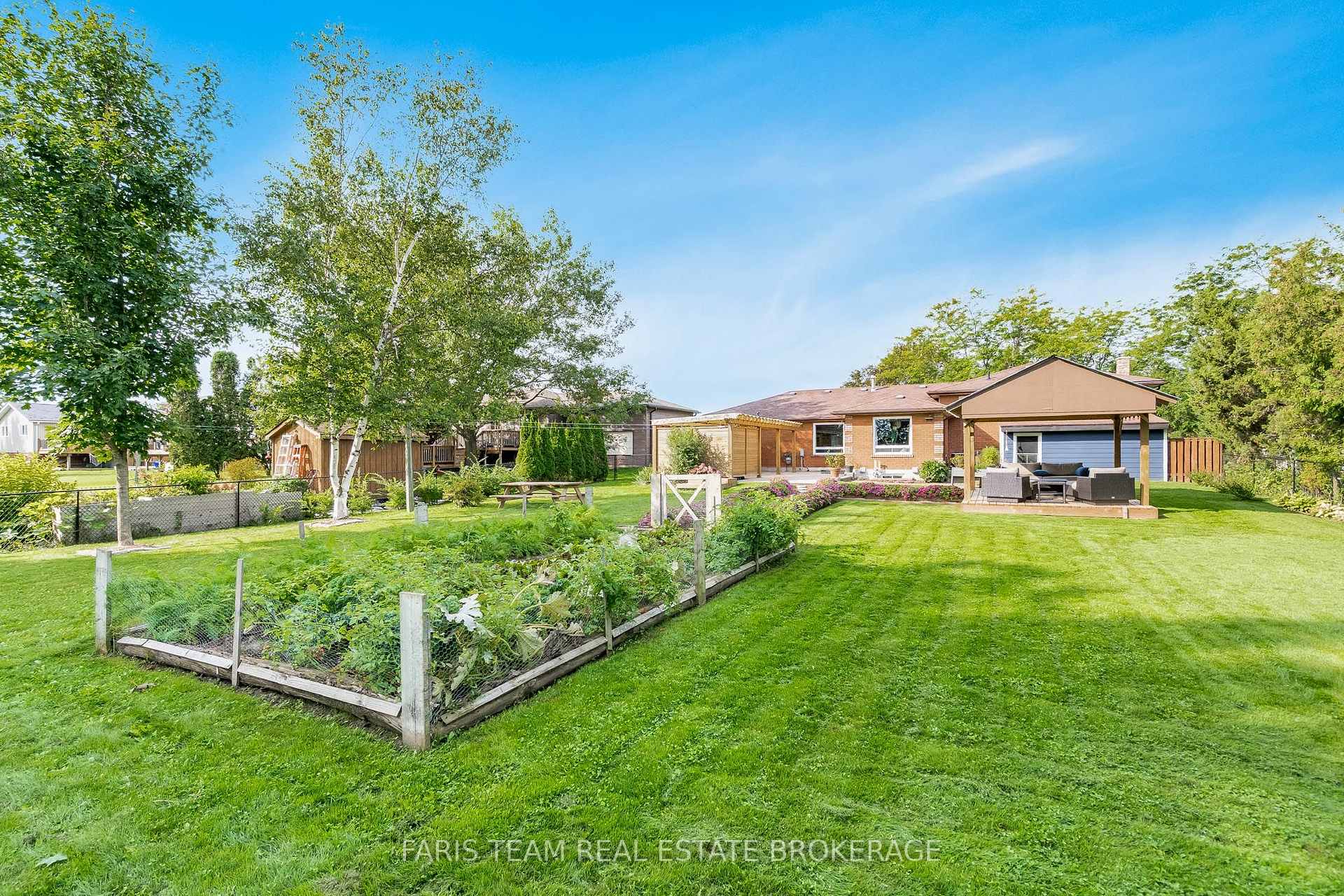 Photo 40 of 2032 Chantler Street, Innisfil, Stroud — HOMEH