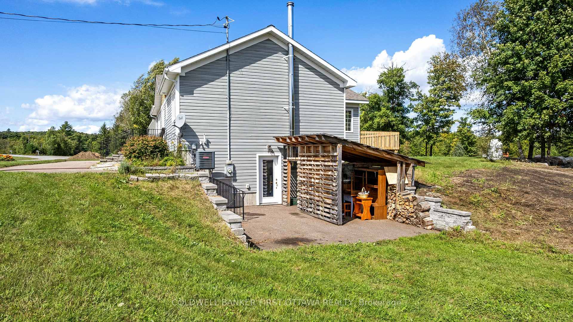 Photo 4 of 8688 Highway 511, Lanark Highlands, Lanark Highlands (Darling) Twp — HOMEH