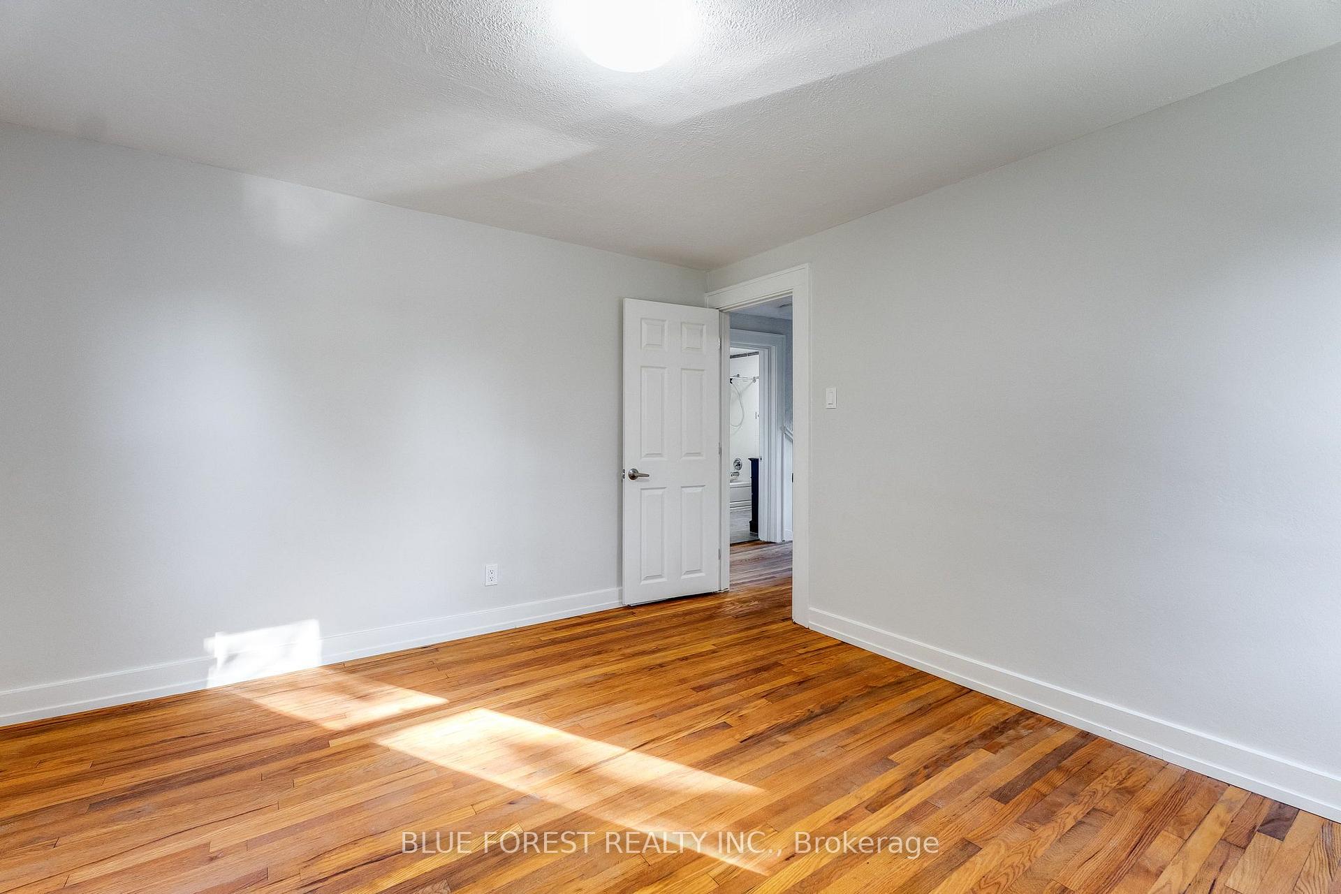 Photo 25 of 16 York Street E, Chatham-Kent, Ridgetown — HOMEH