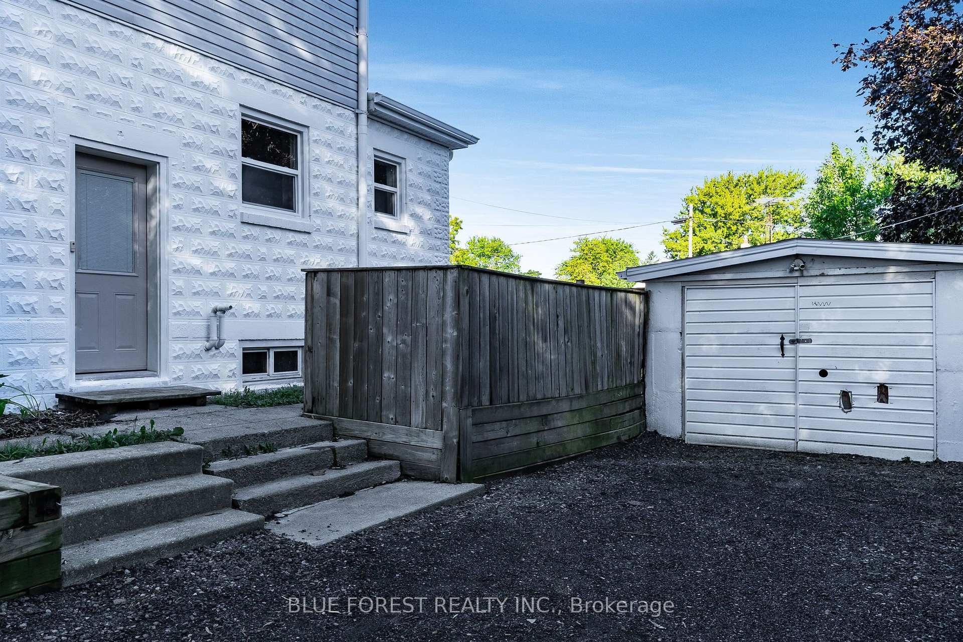Photo 28 of 16 York Street E, Chatham-Kent, Ridgetown — HOMEH