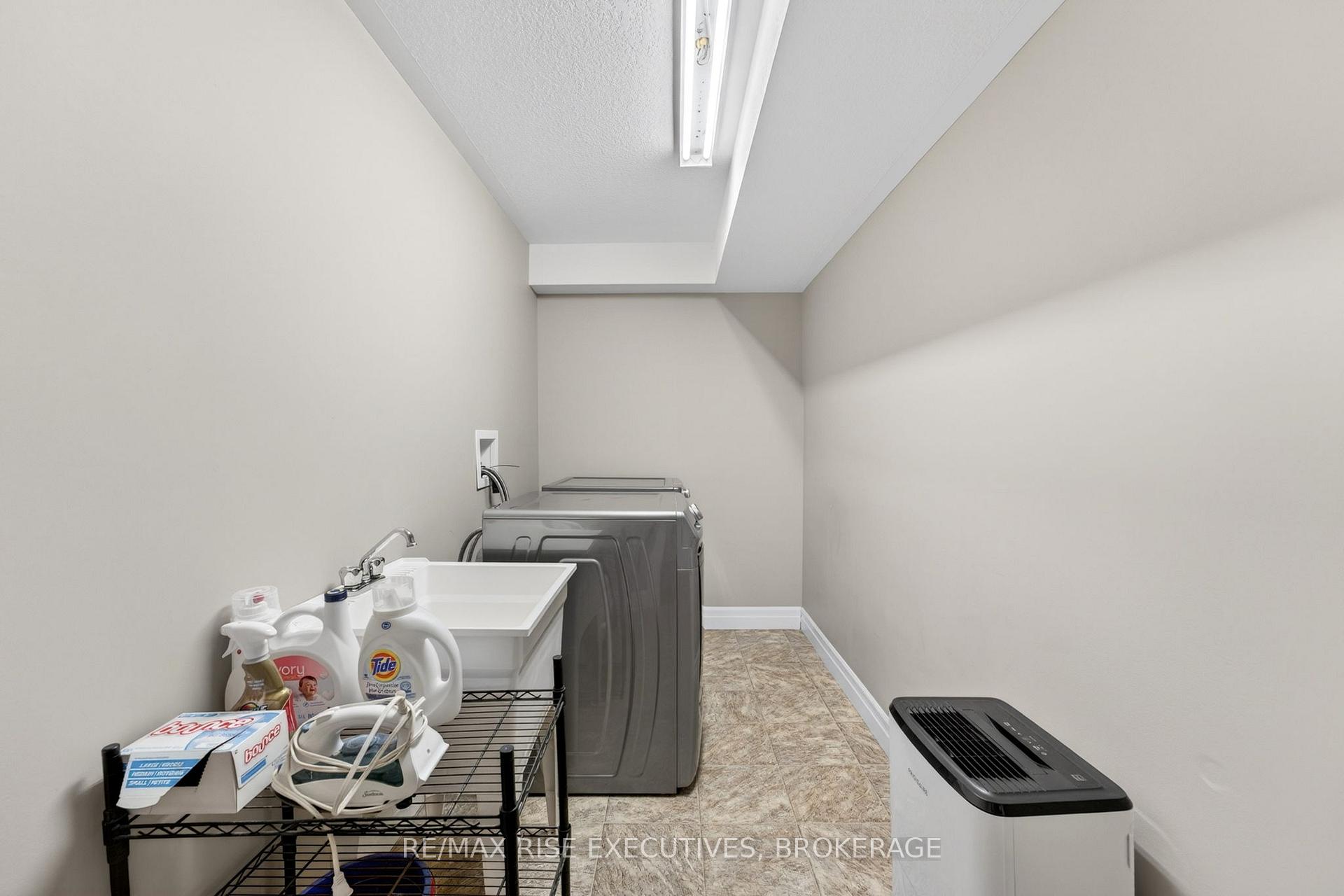Photo 25 of 44 Tessa Boulevard, Belleville, Belleville Ward — HOMEH