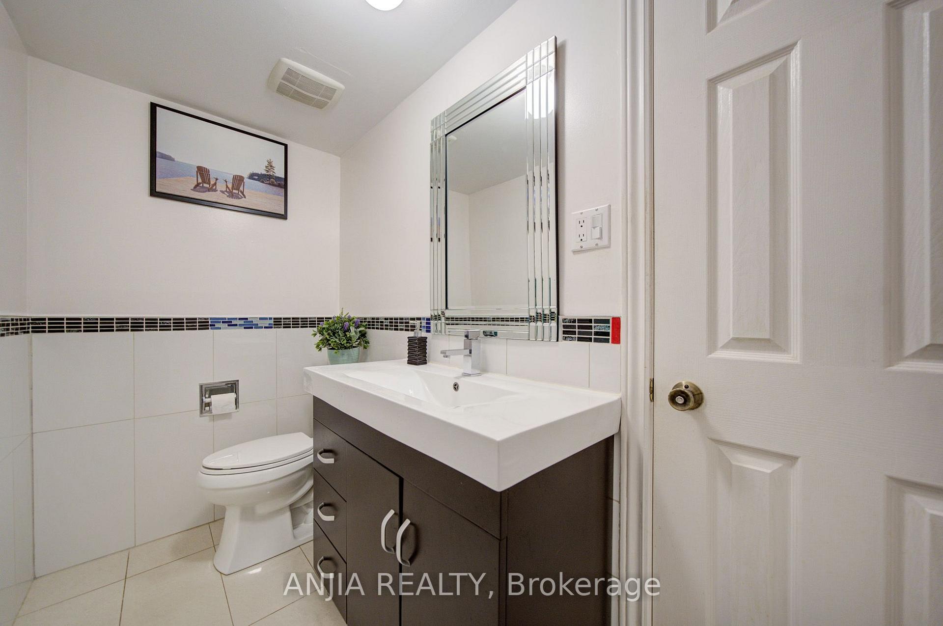 Photo 18 of 8 Brooklyn Crescent, Markham, Unionville — HOMEH