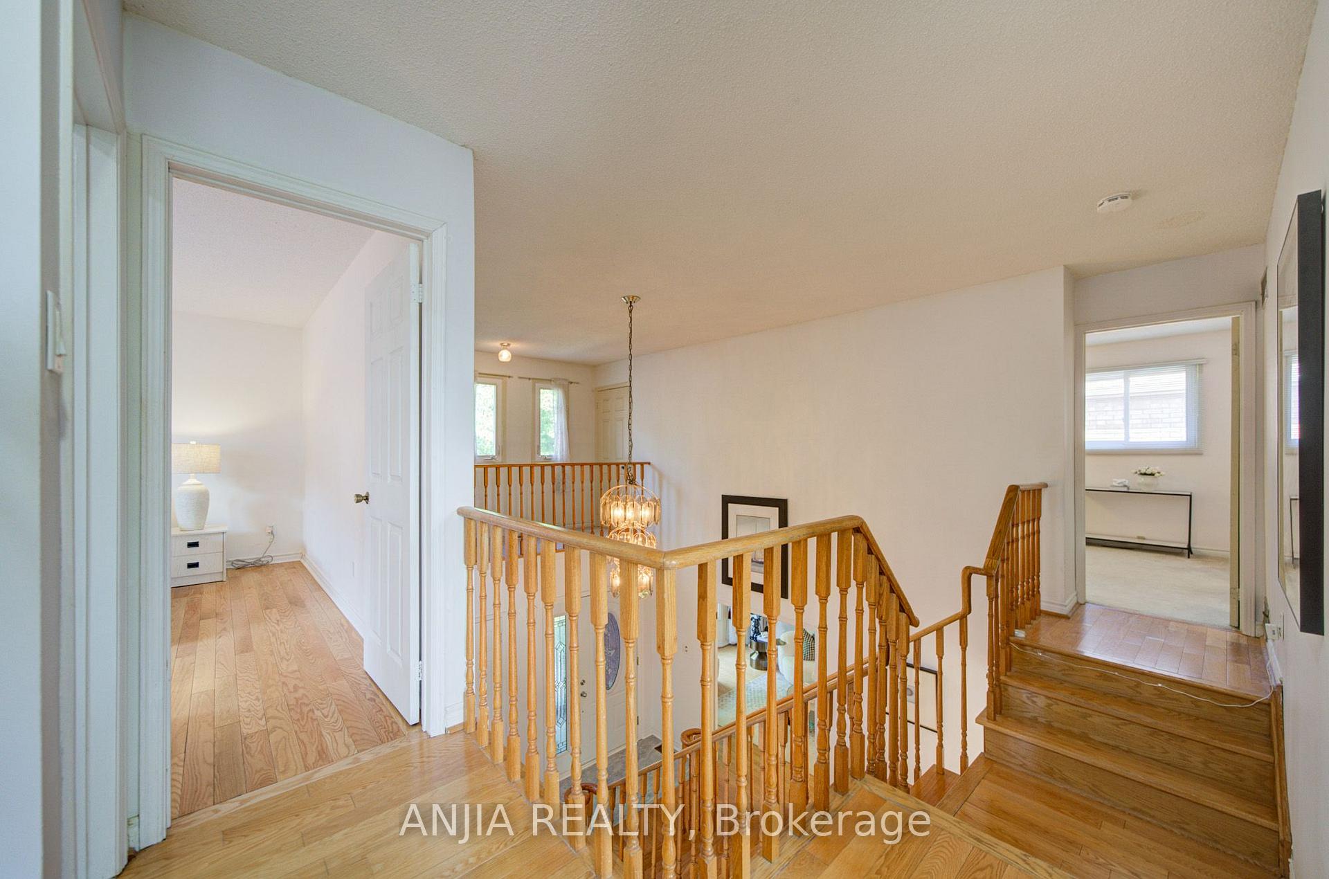 Photo 20 of 8 Brooklyn Crescent, Markham, Unionville — HOMEH