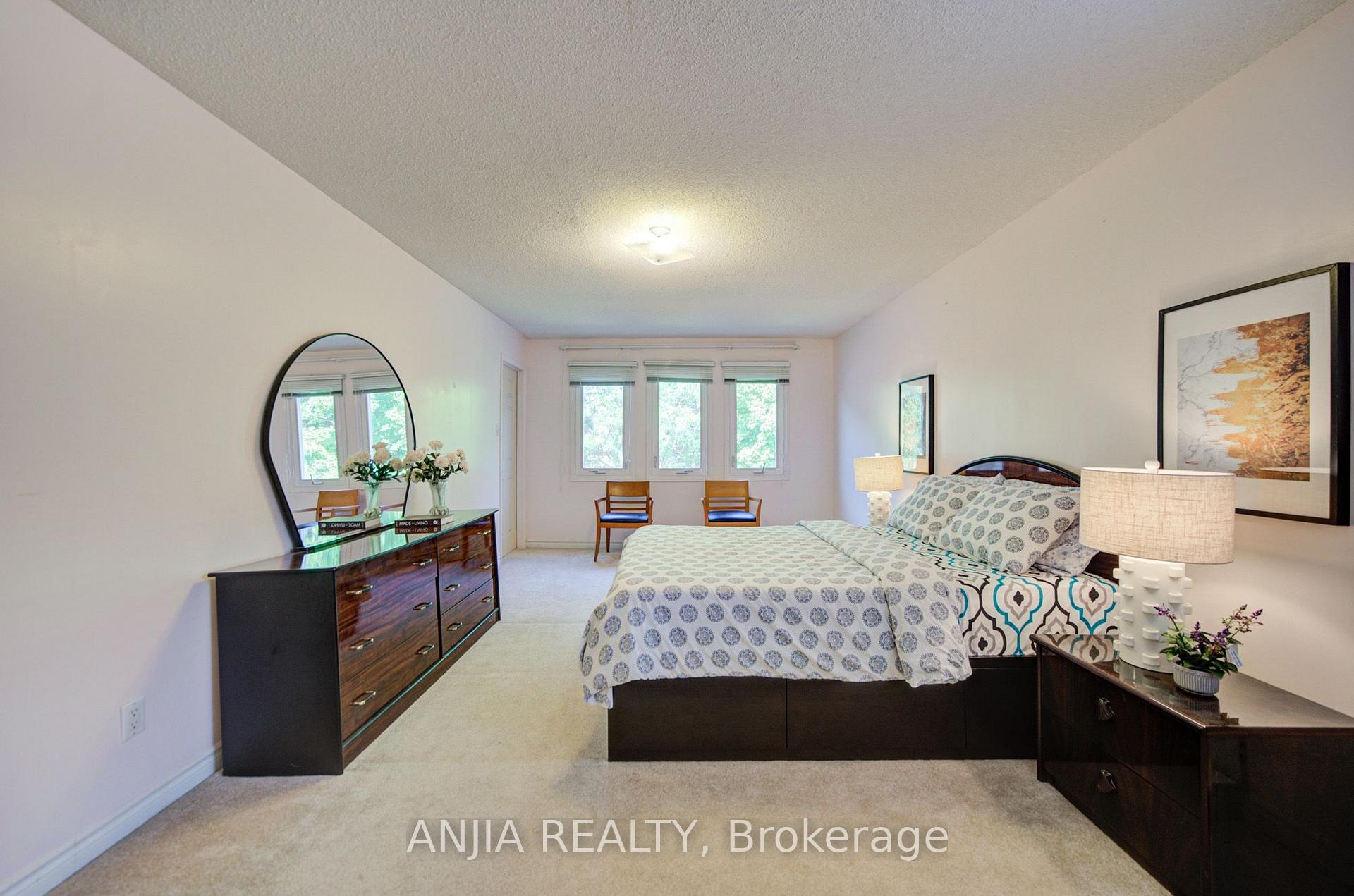 Photo 24 of 8 Brooklyn Crescent, Markham, Unionville — HOMEH